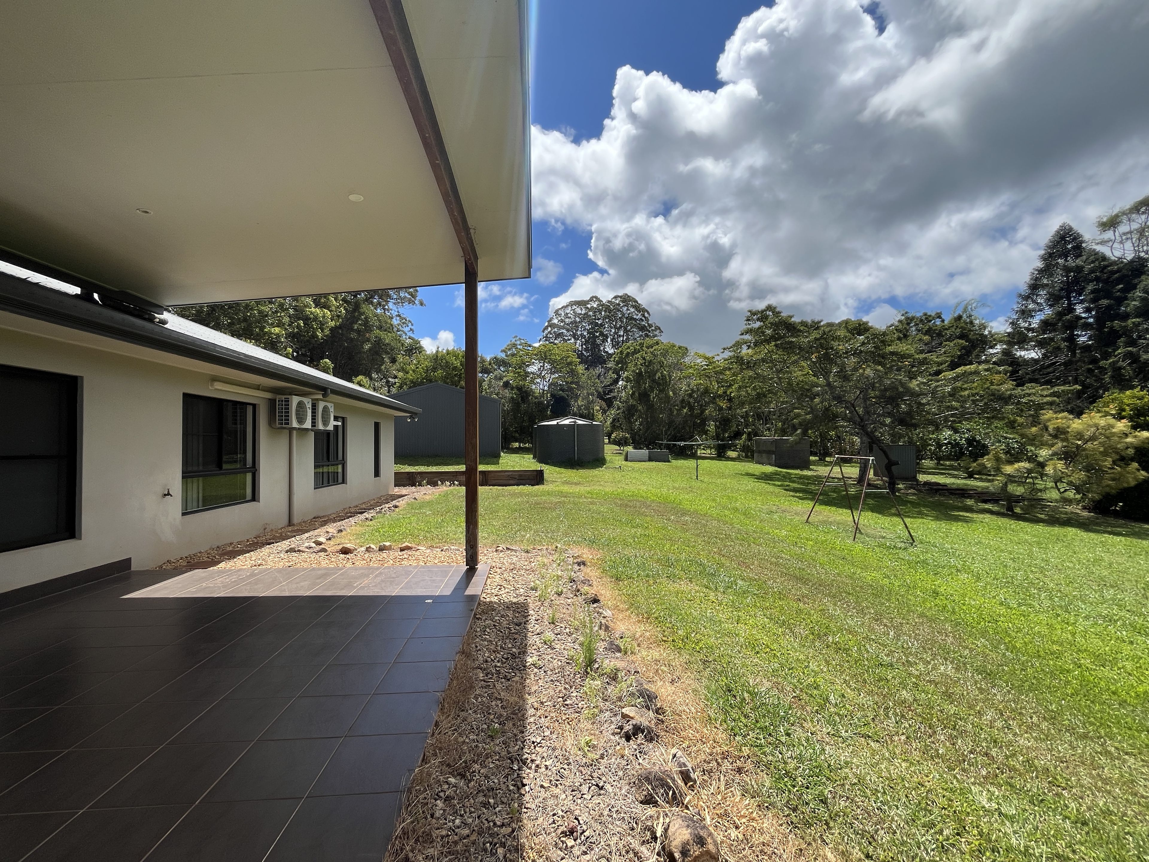 18 Russell Road West — photo 11 of 17