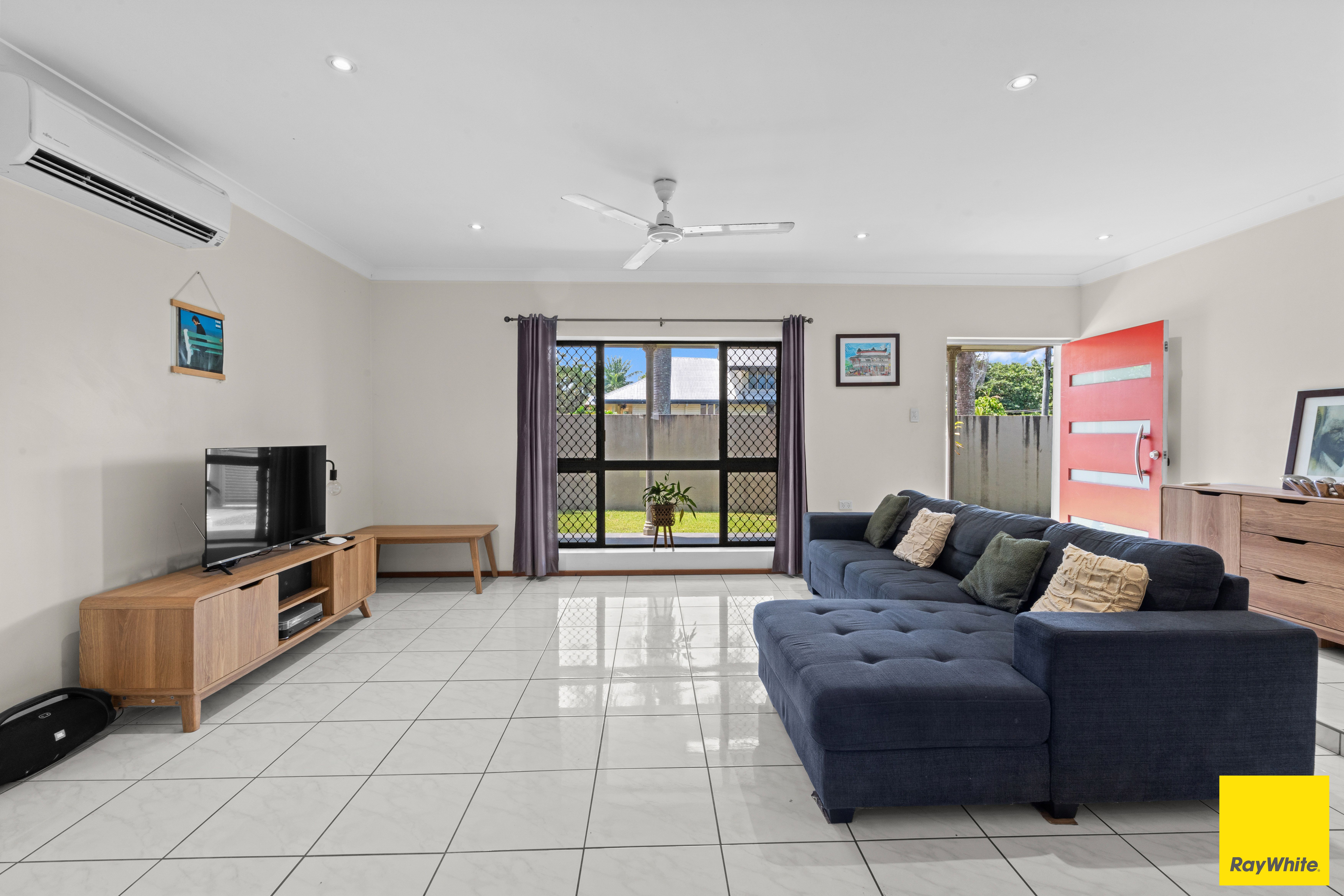 18 Rogers Close, Whitfield, QLD 4870
