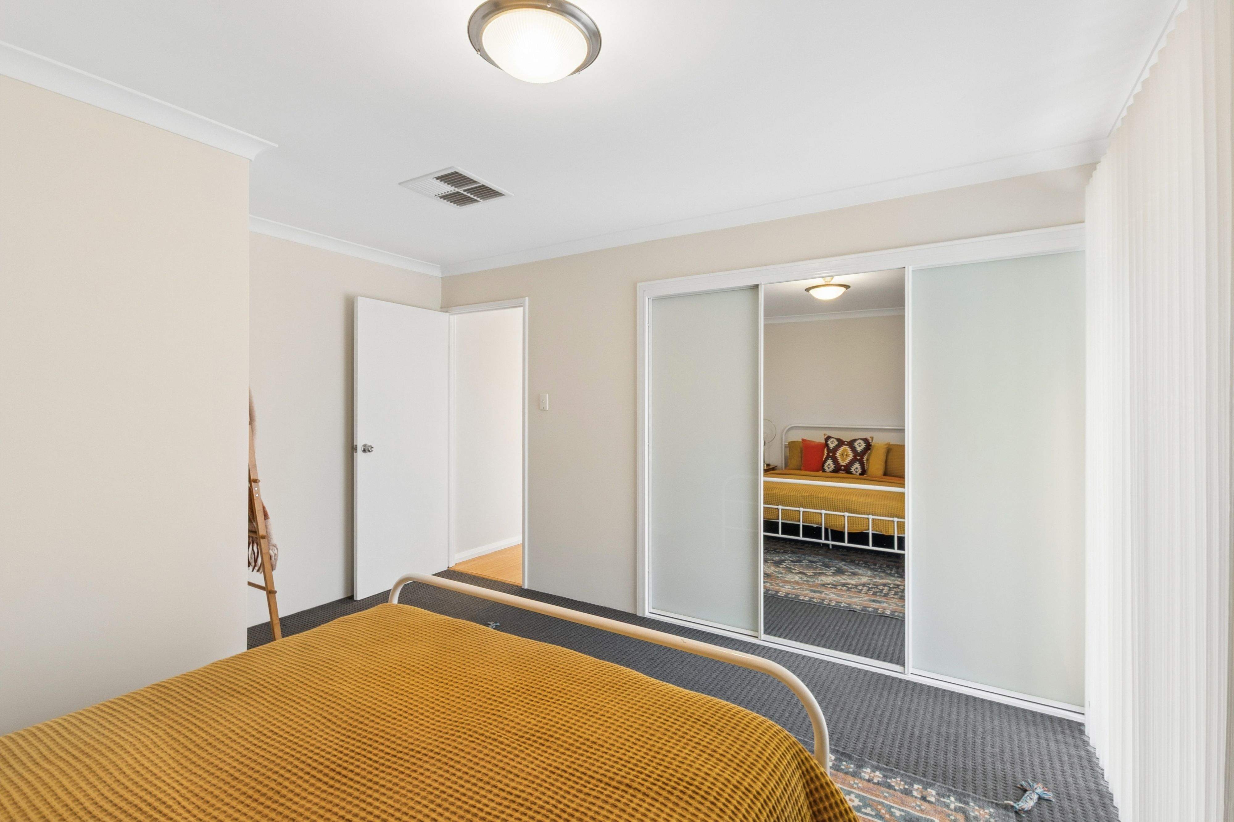 2/71 Kelvin Street — photo 16 of 23