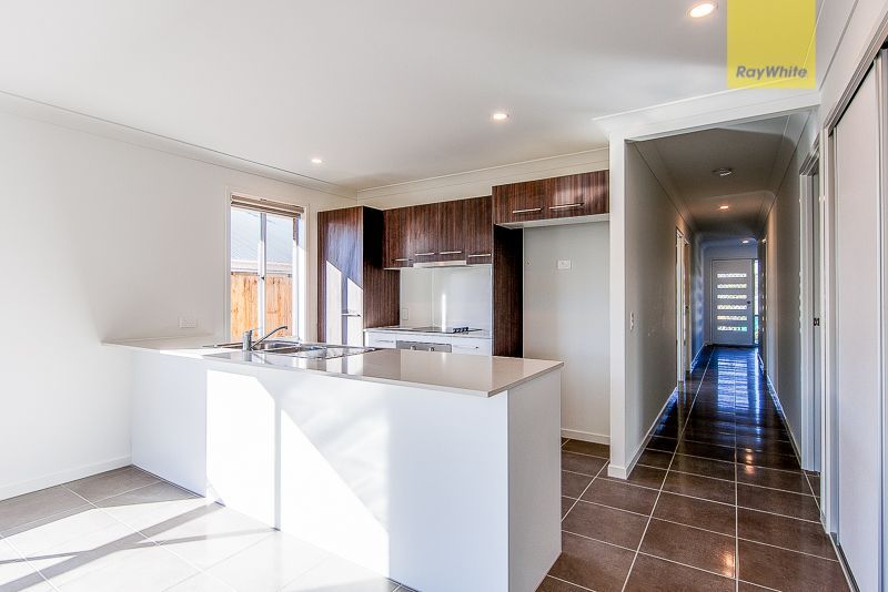 6 Honeyeater Street, Bahrs Scrub, QLD 4207