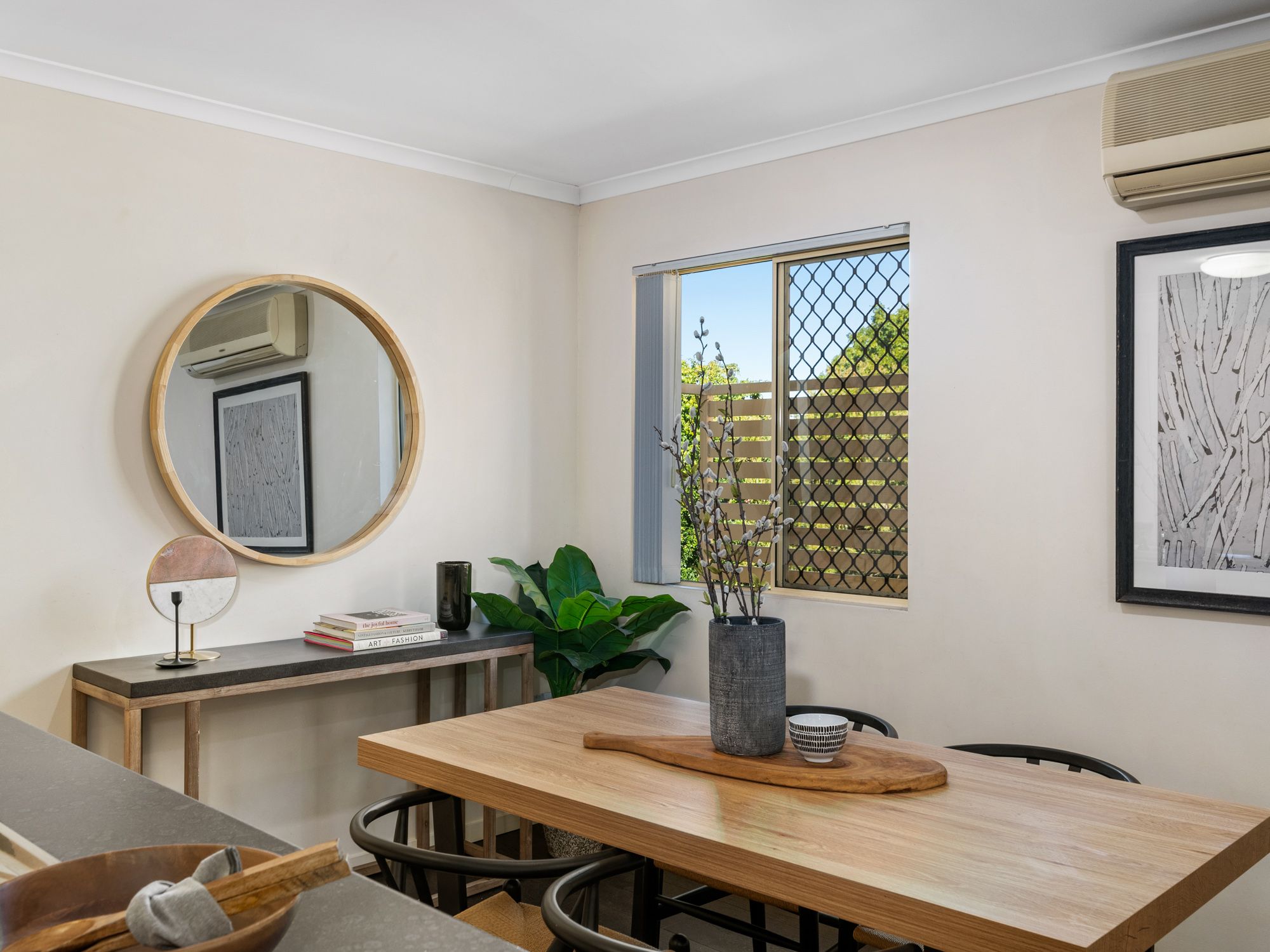 9/264 CAVENDISH Road, Coorparoo, QLD 4151