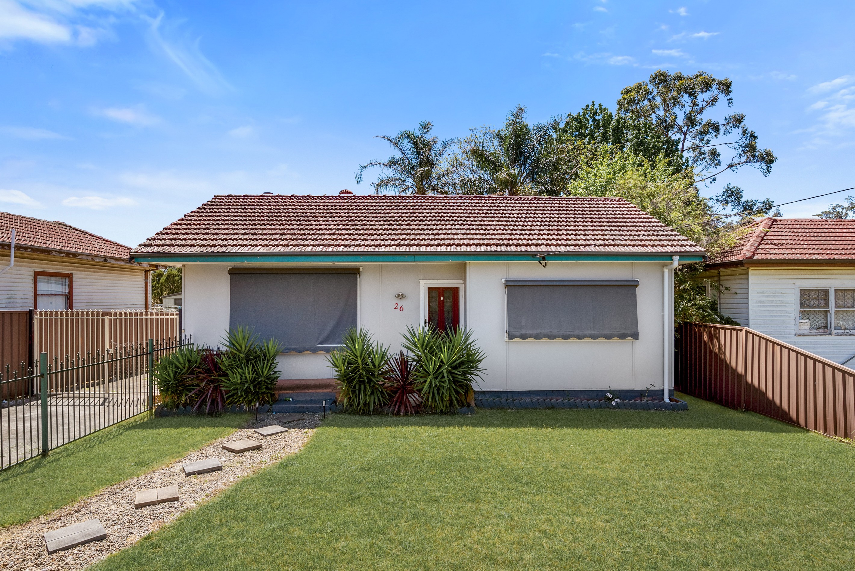 26 Saywell Road, Macquarie Fields, NSW 2564