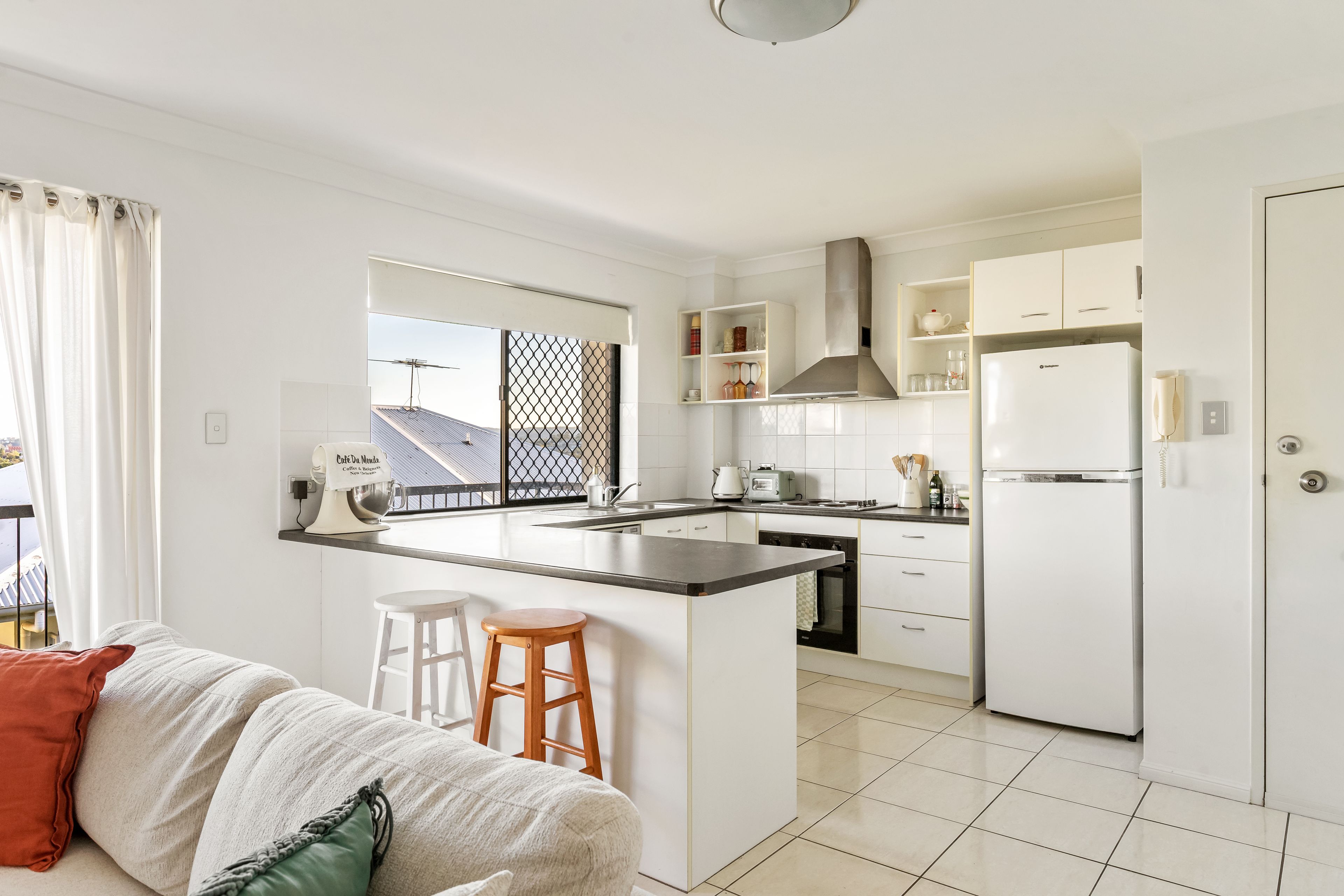 5/49 Victoria Terrace — photo 9 of 22