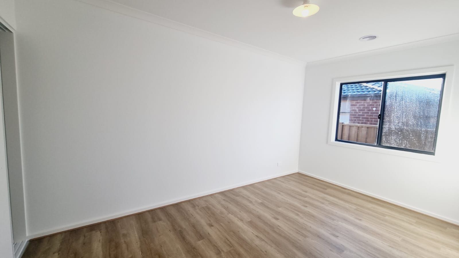 3 Cowal Street — photo 10 of 17