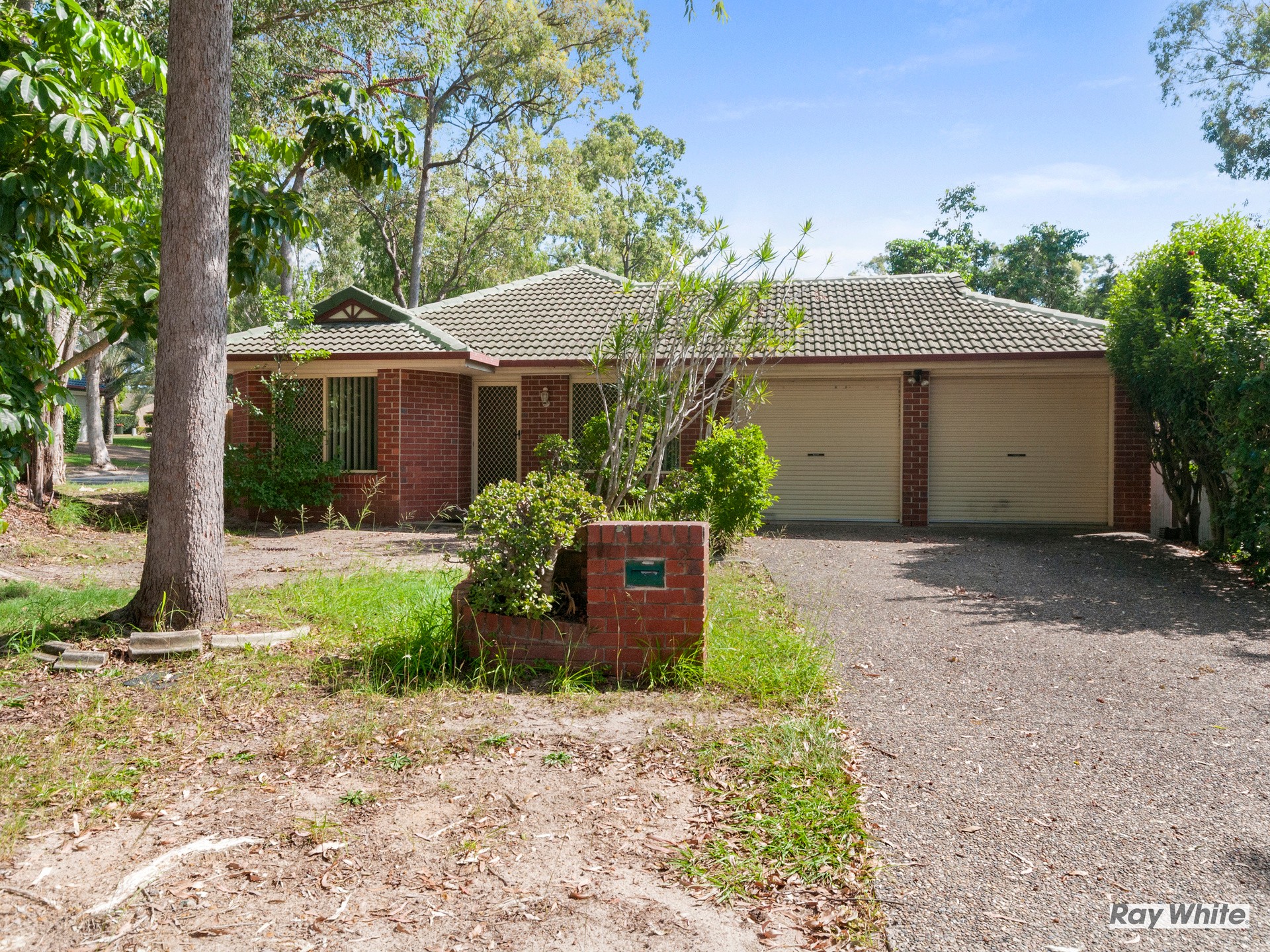 2 Kingsford Place, Forest Lake, QLD 4078