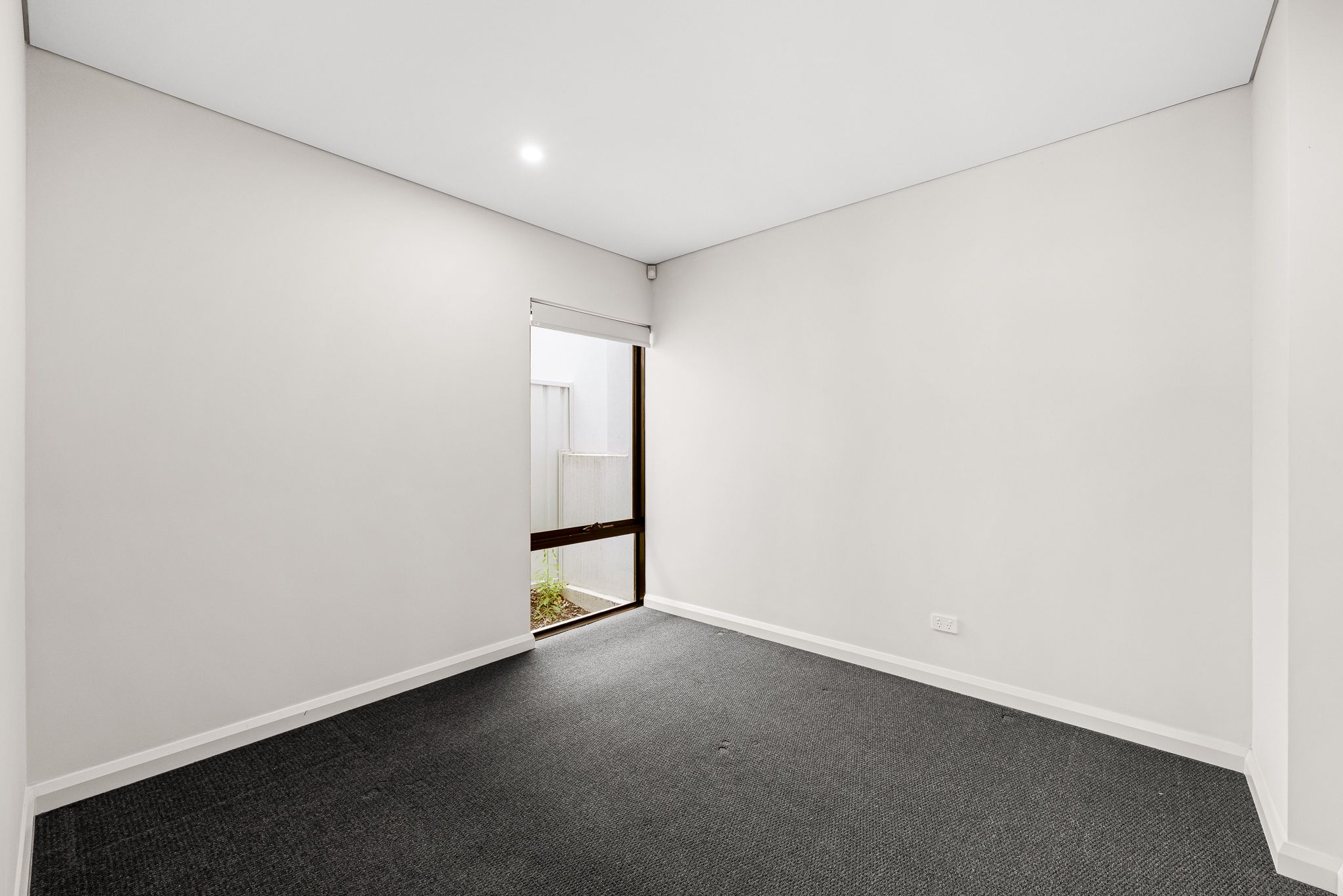 1/389 Daly Street — photo 5 of 19