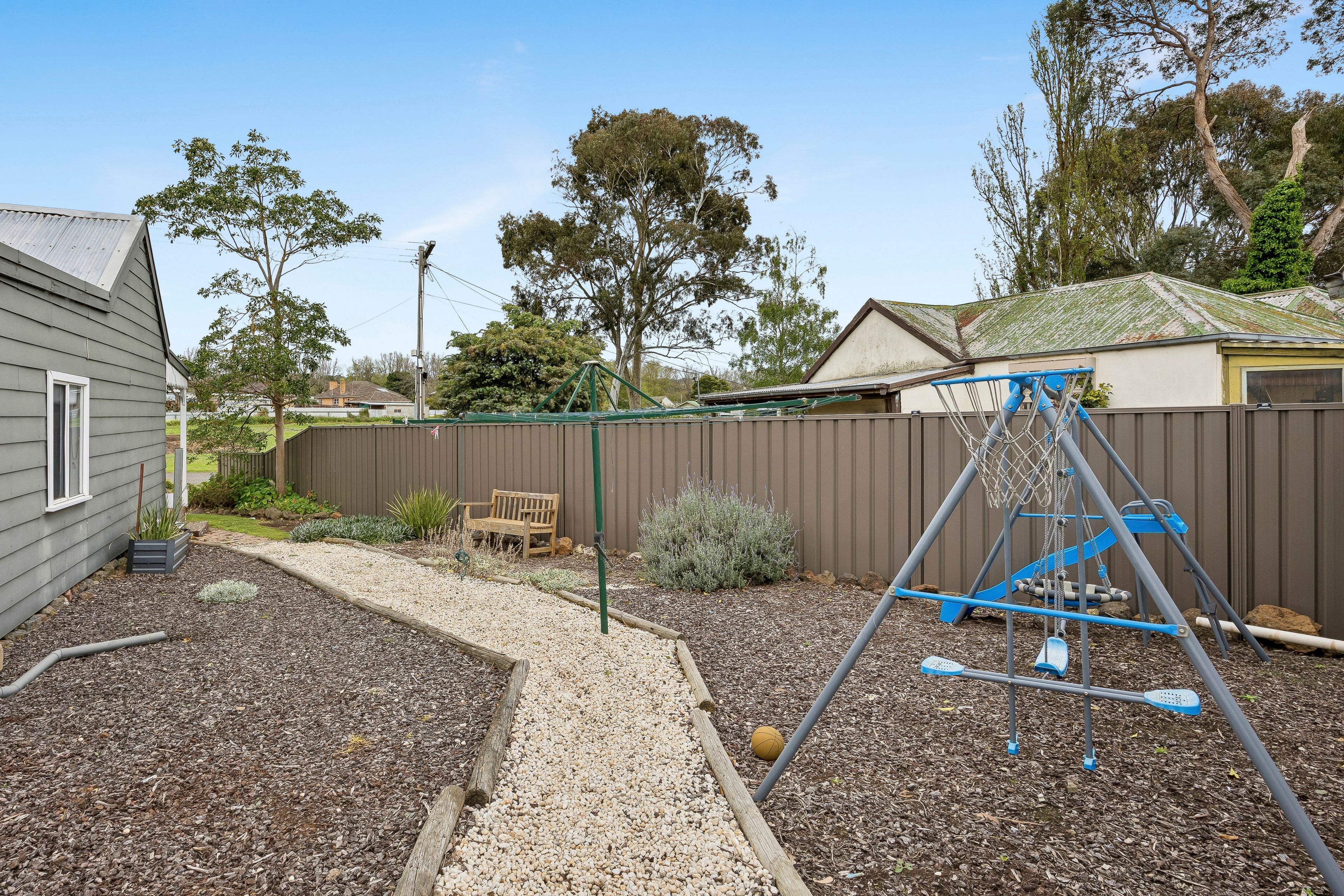 62 Fergusson Street — photo 12 of 14