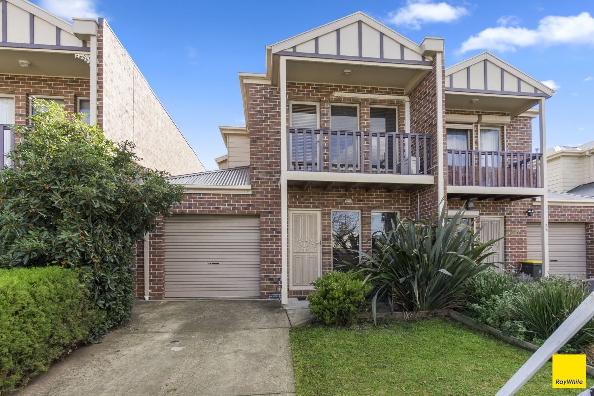 2/6 Salisbury Street, Werribee, VIC 3030