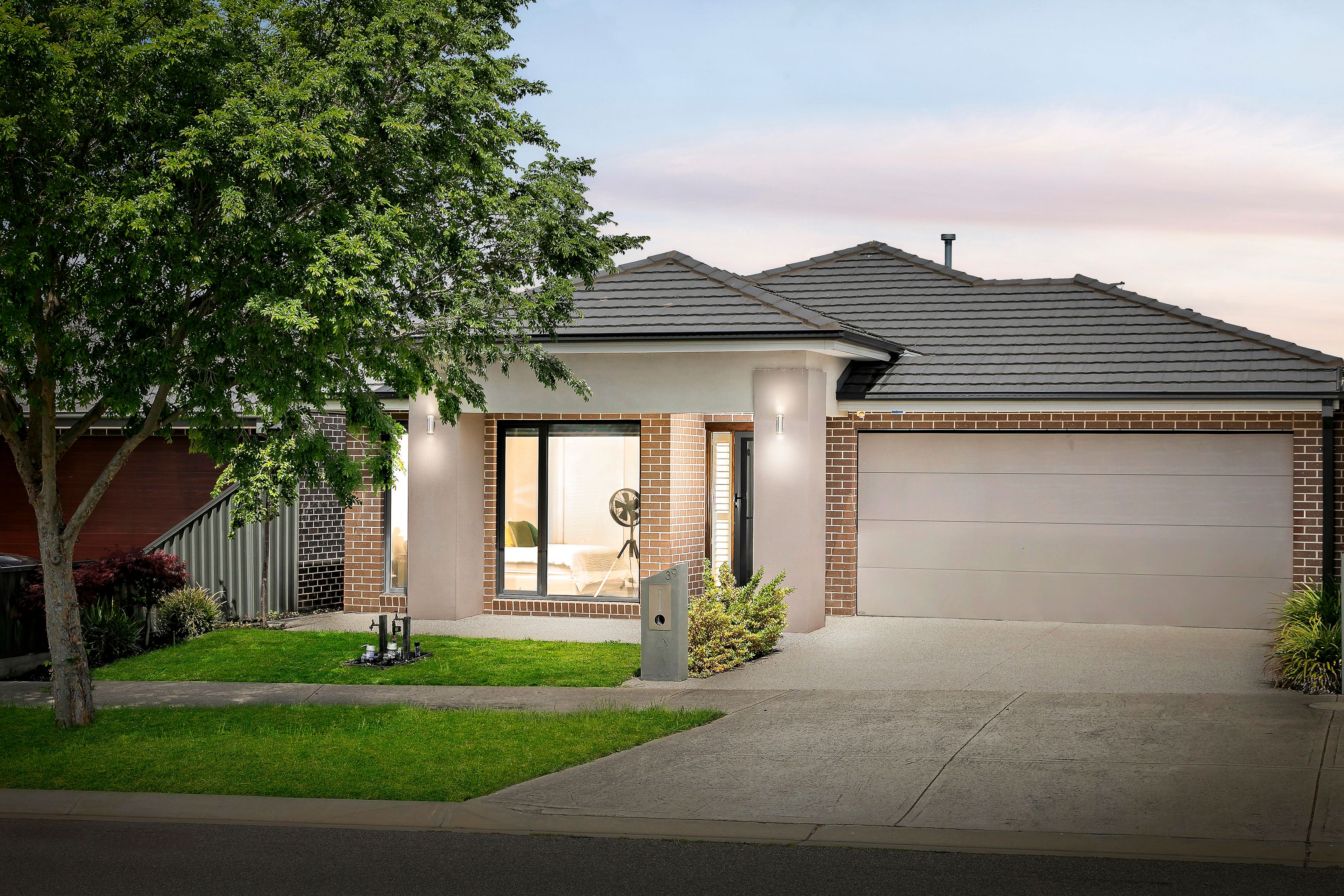 39 Luster Circuit — photo from Ray White Glenroy
