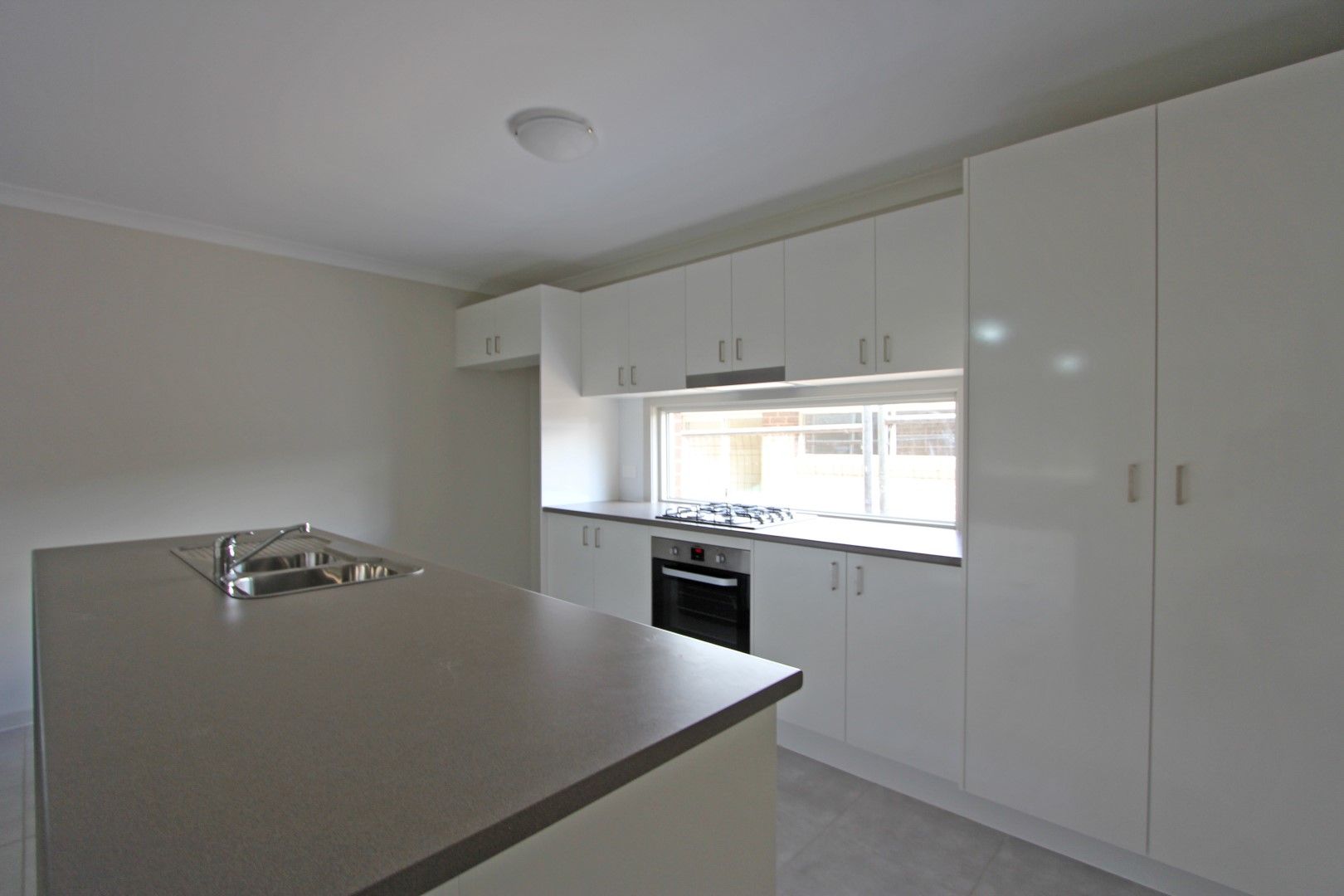 44 Van Stappen Road, Wadalba, NSW 2259
