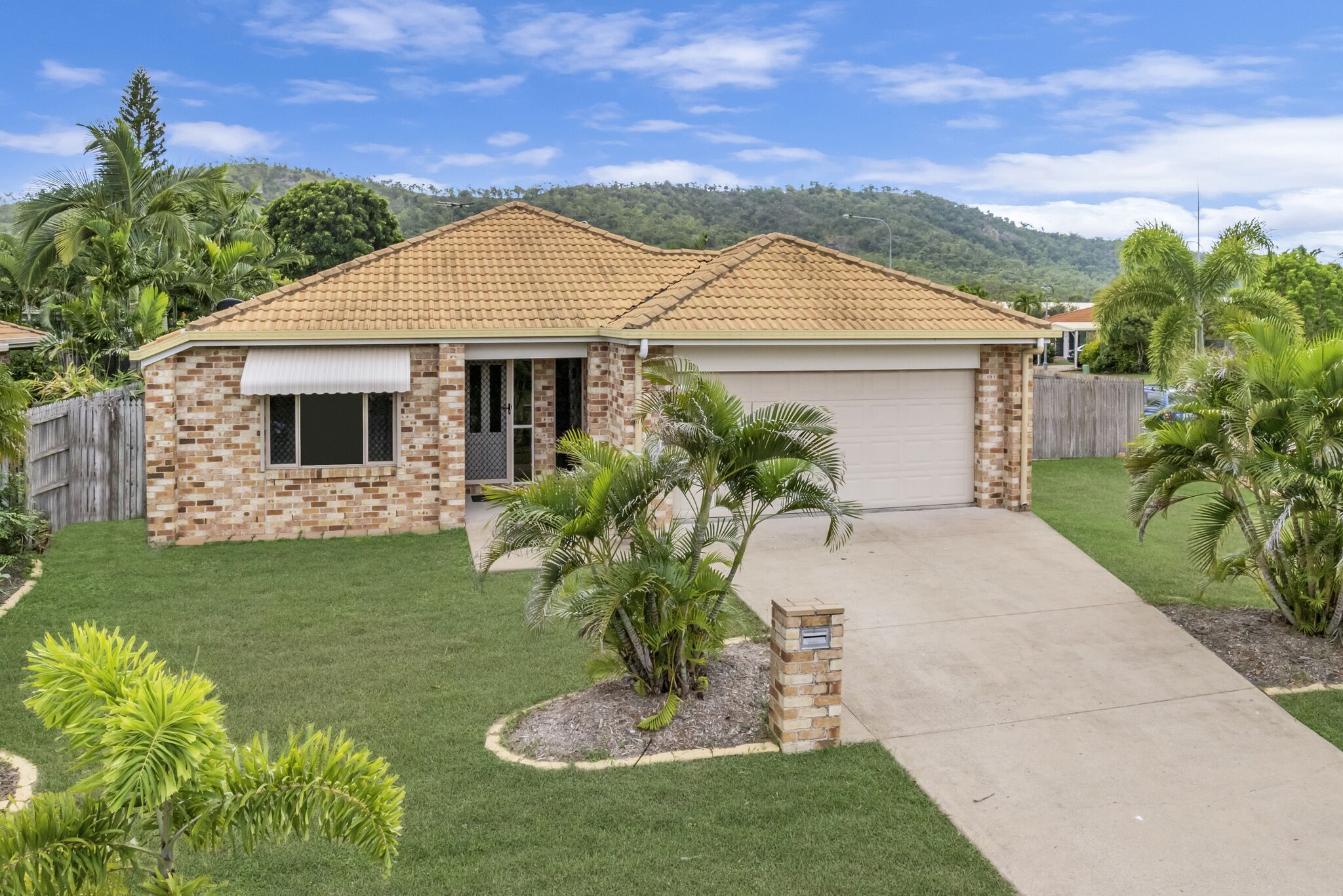 2 Finlay Court, Kirwan, QLD 4817