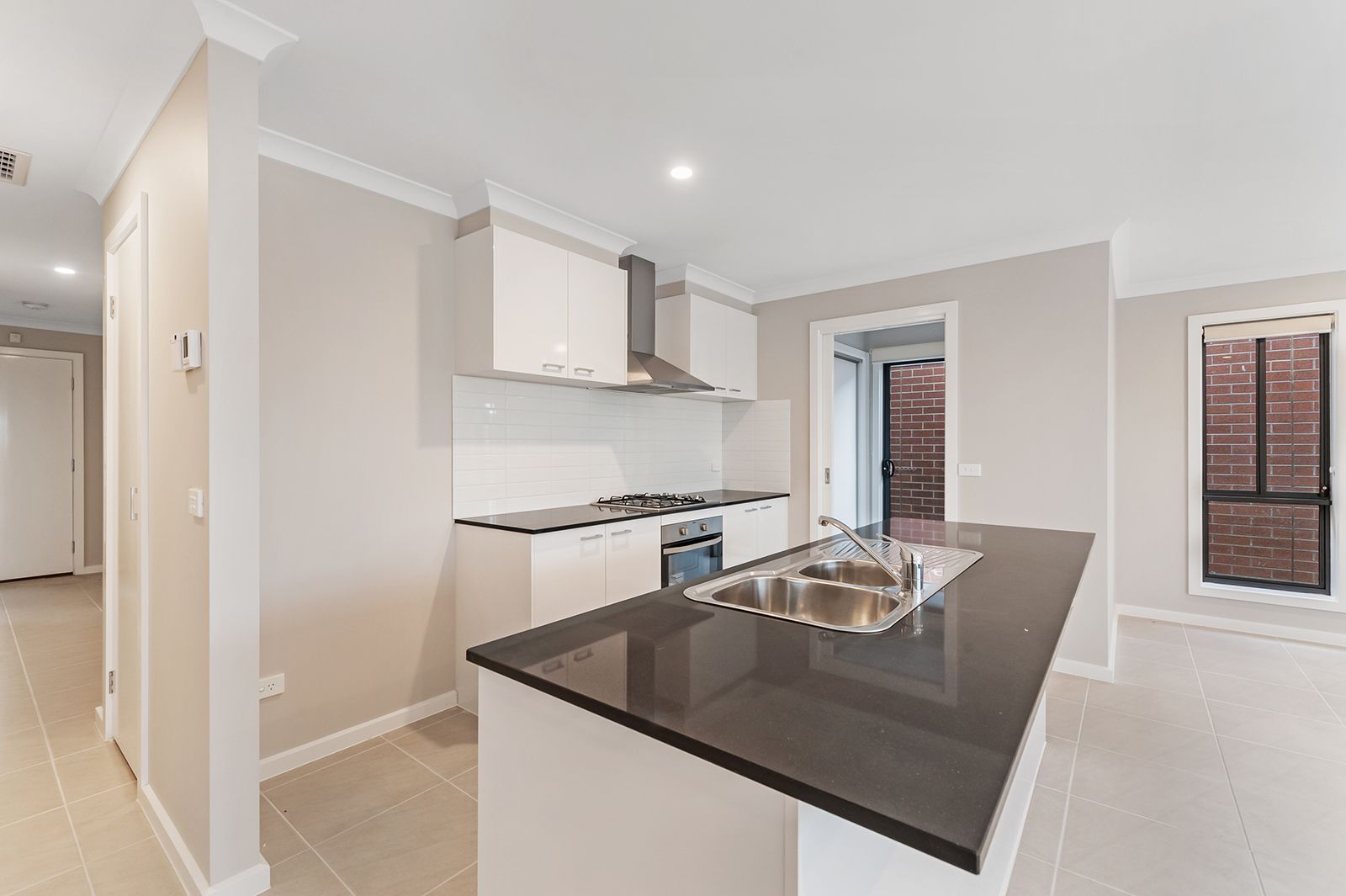 16 Montague Street, Mickleham, VIC 3064