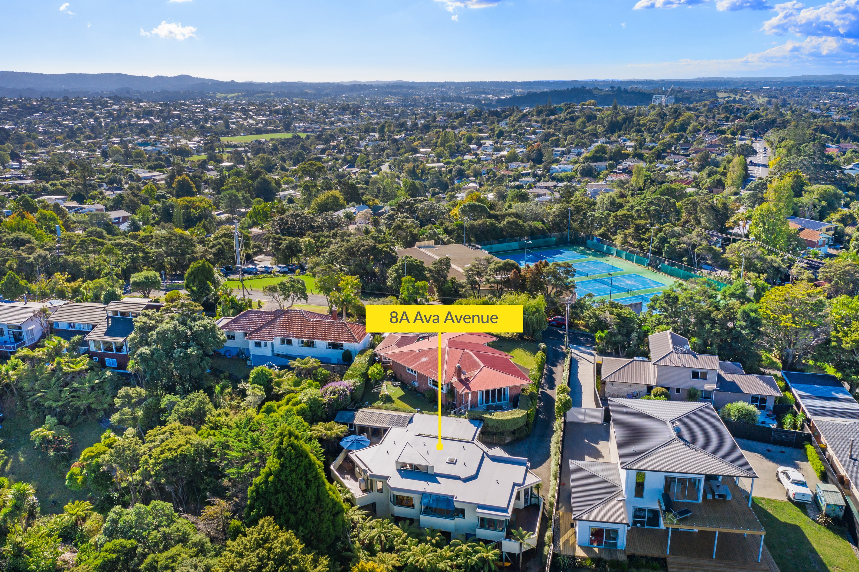 8a Ava Avenue, Titirangi, Waitakere City