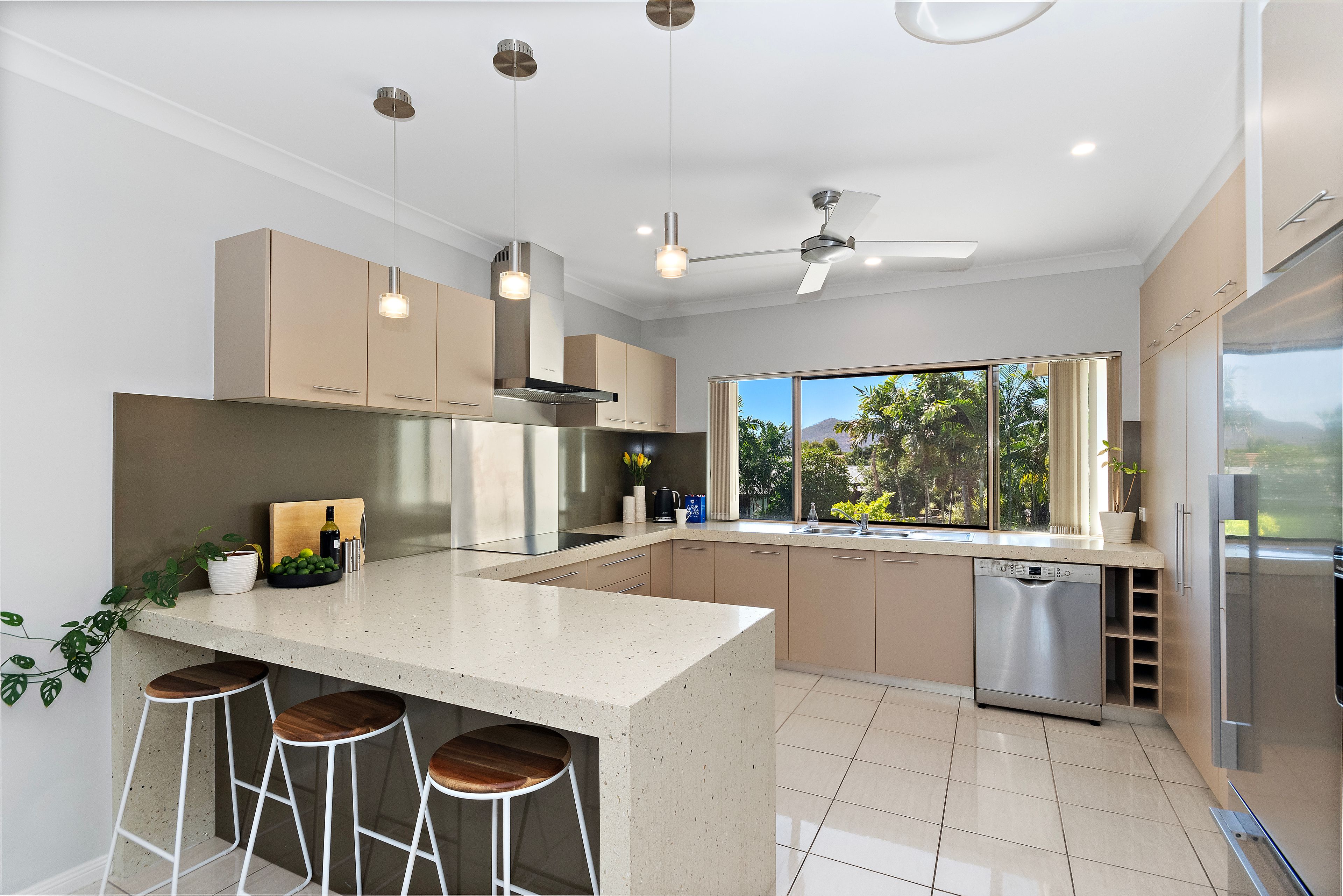 86 River Boulevard, Idalia, QLD 4811