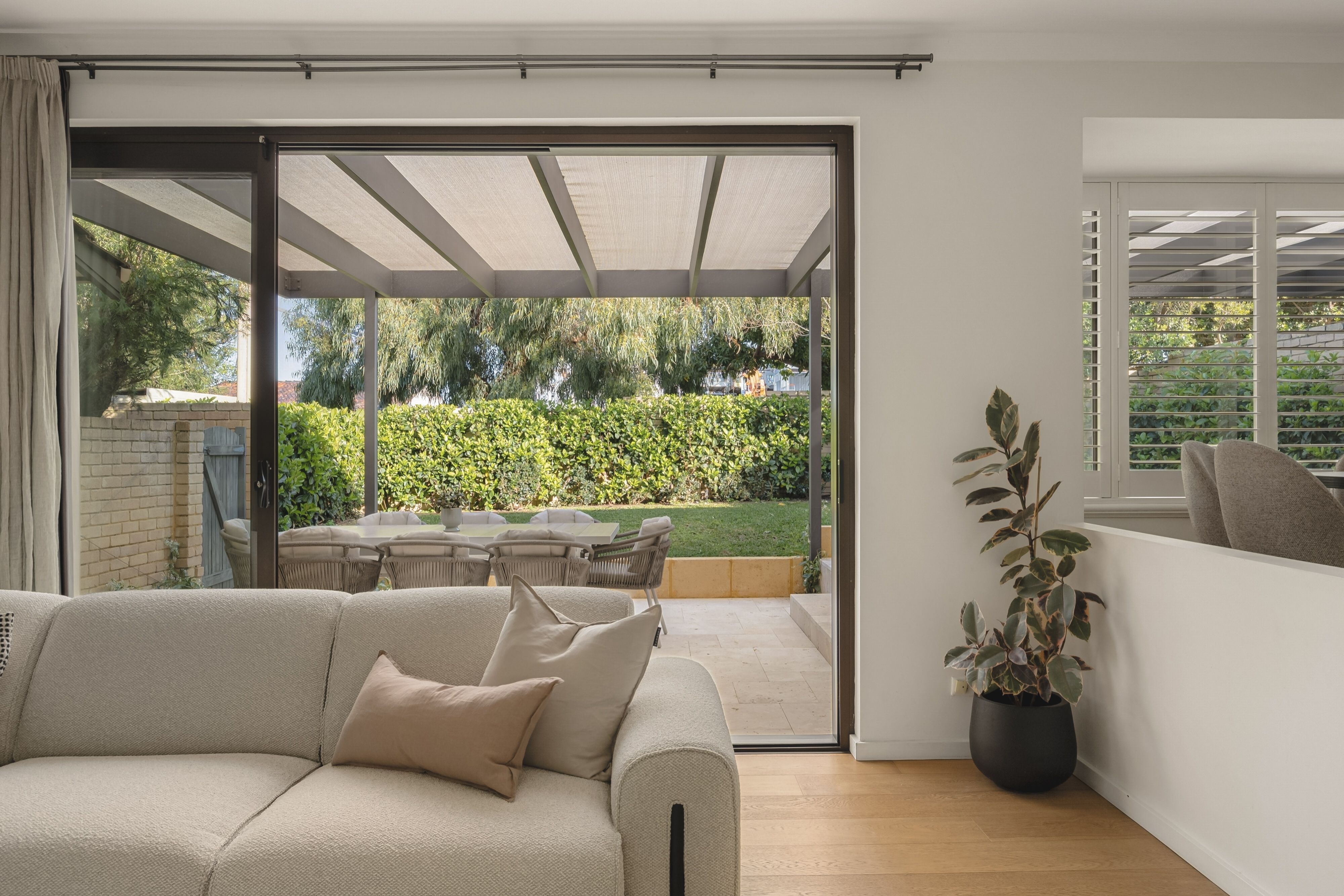 1/48 Boronia Avenue — photo 3 of 25