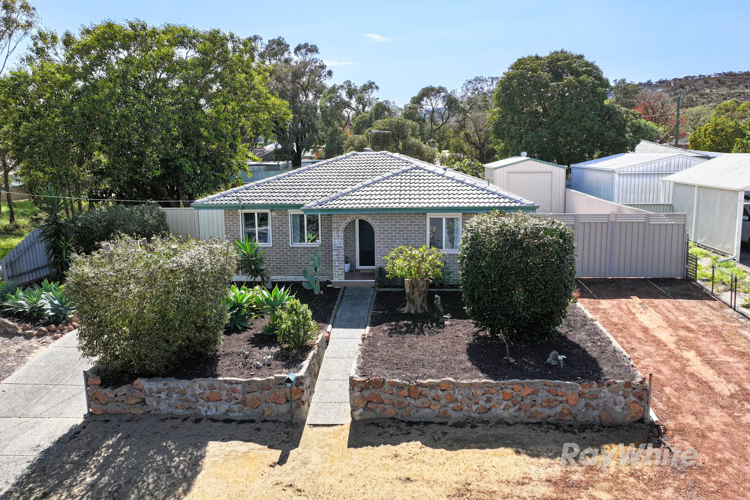19 Jubilee Road — photo from Ray White Whiteman & Associates