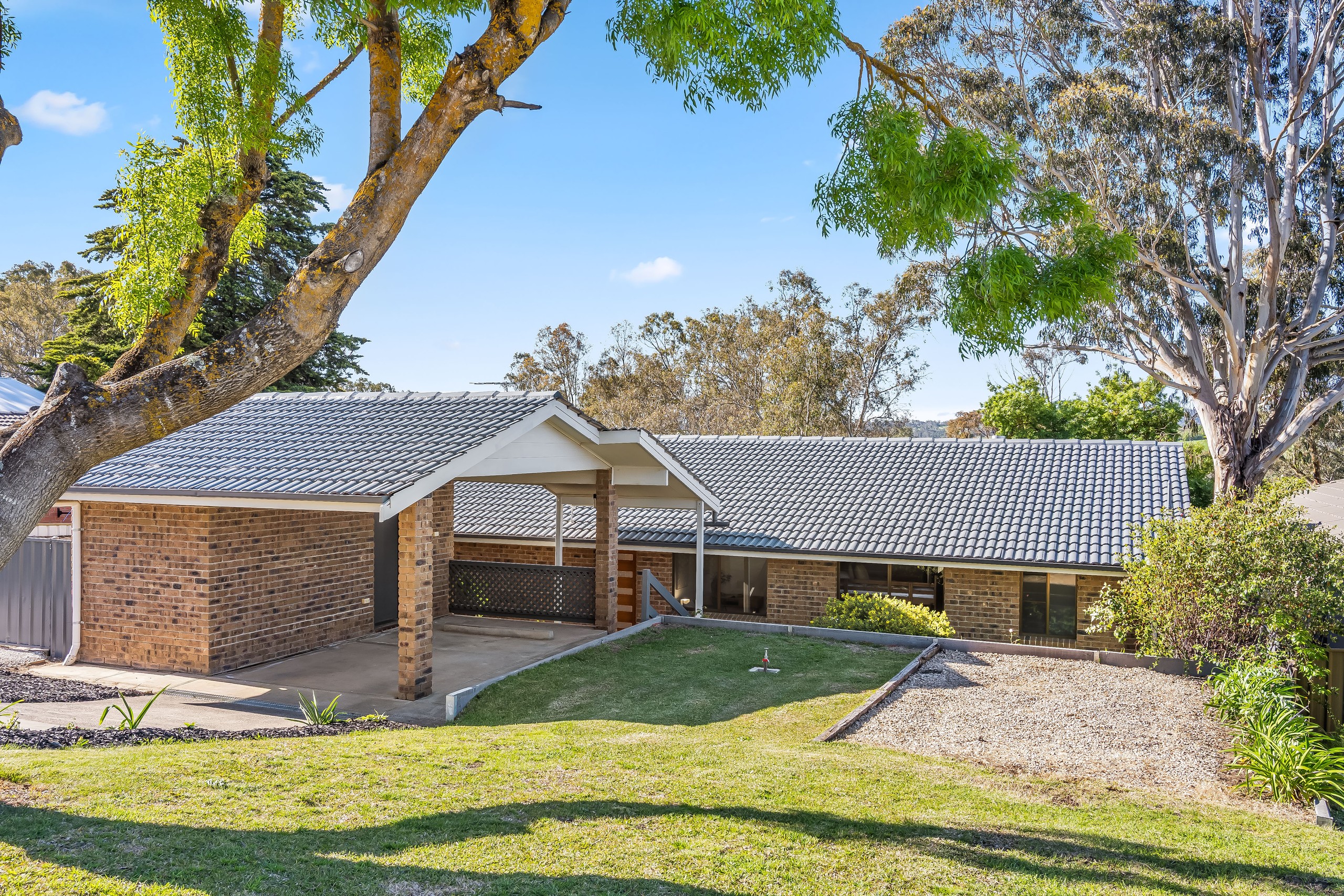 22 Caledonia Avenue, Woodside, SA 5244