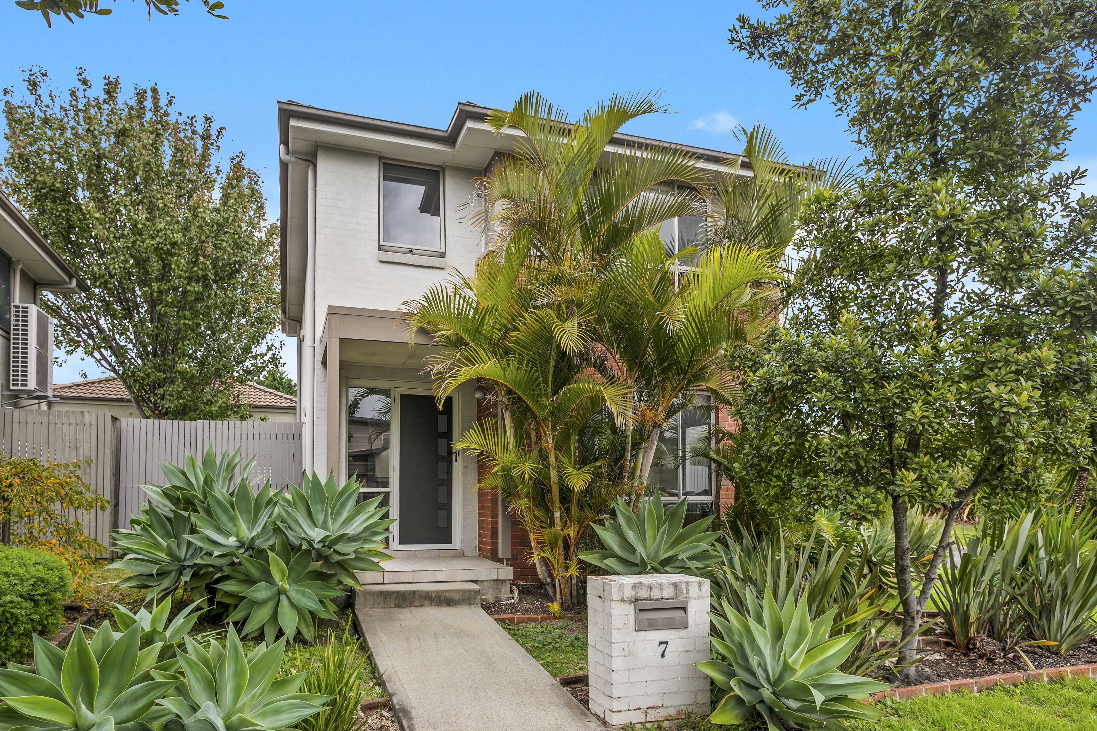 7 Haddin Road, Flinders NSW 2529