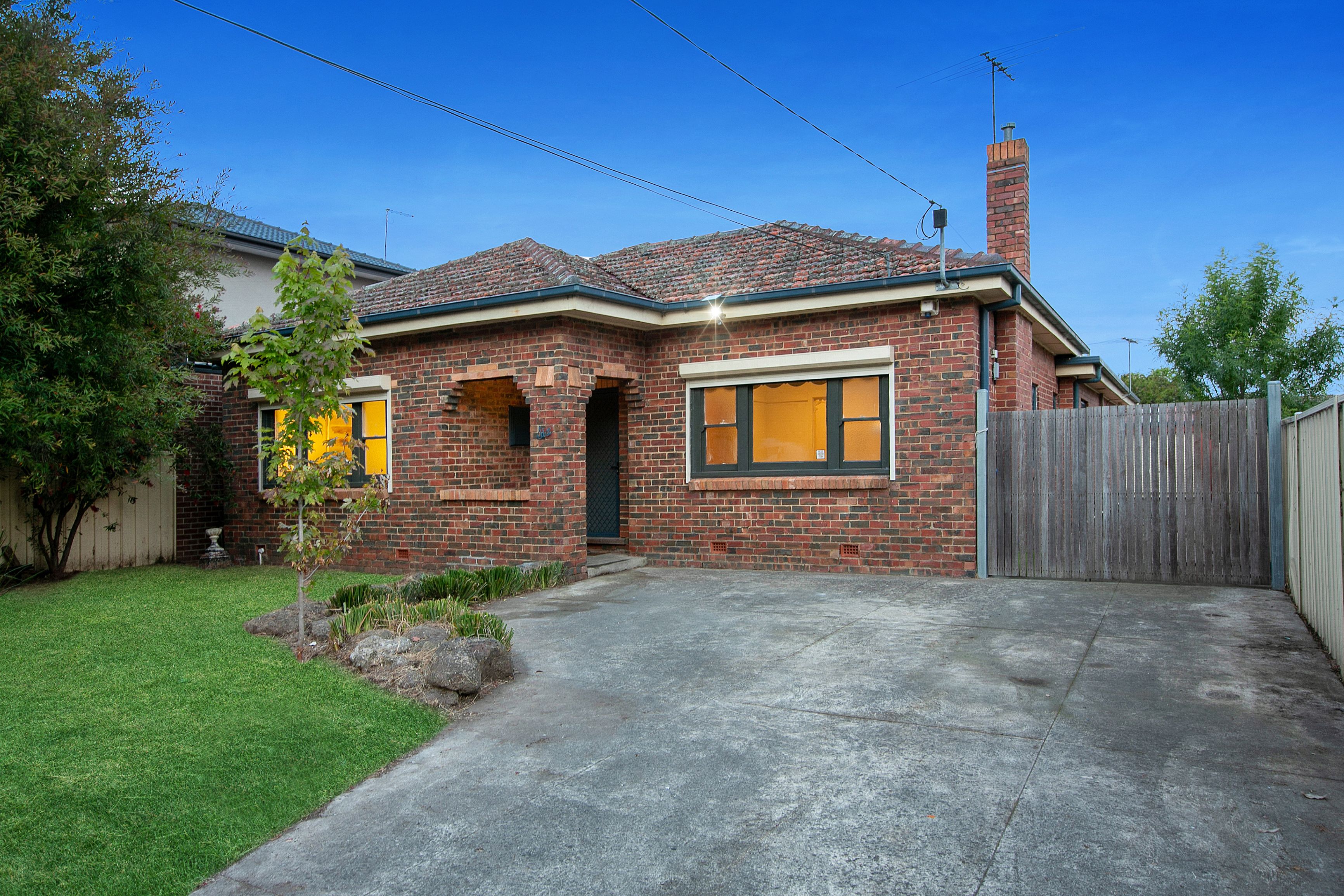 6 Bernard Street, Reservoir VIC 3073