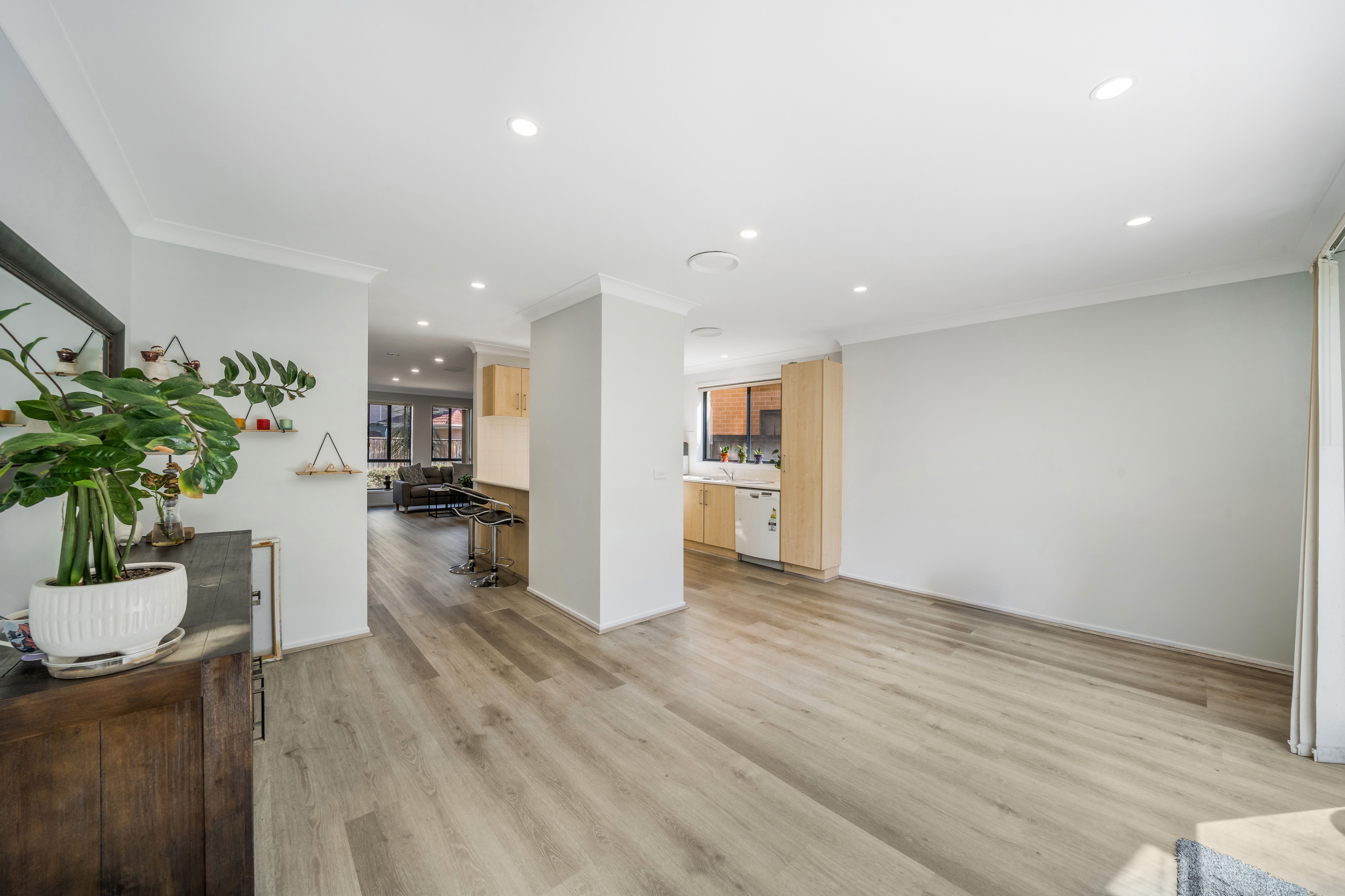 46 Coffs Harbour Avenue — photo 7 of 20