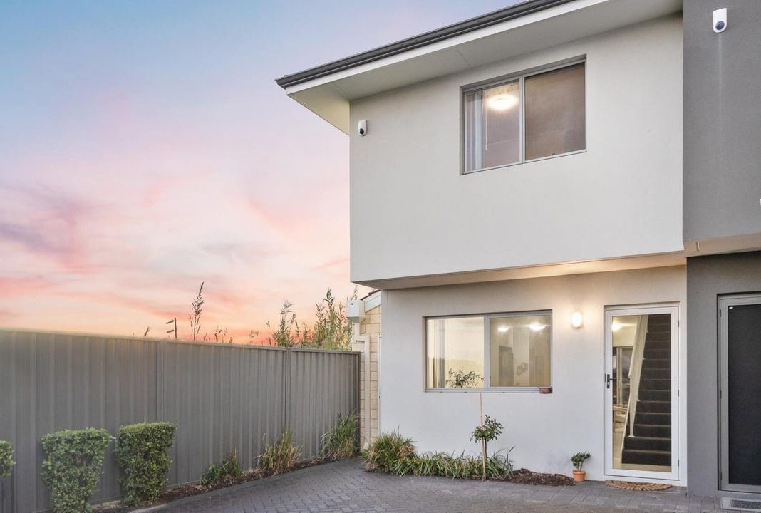 7/196 Alma Road — photo from Ray White Inner North