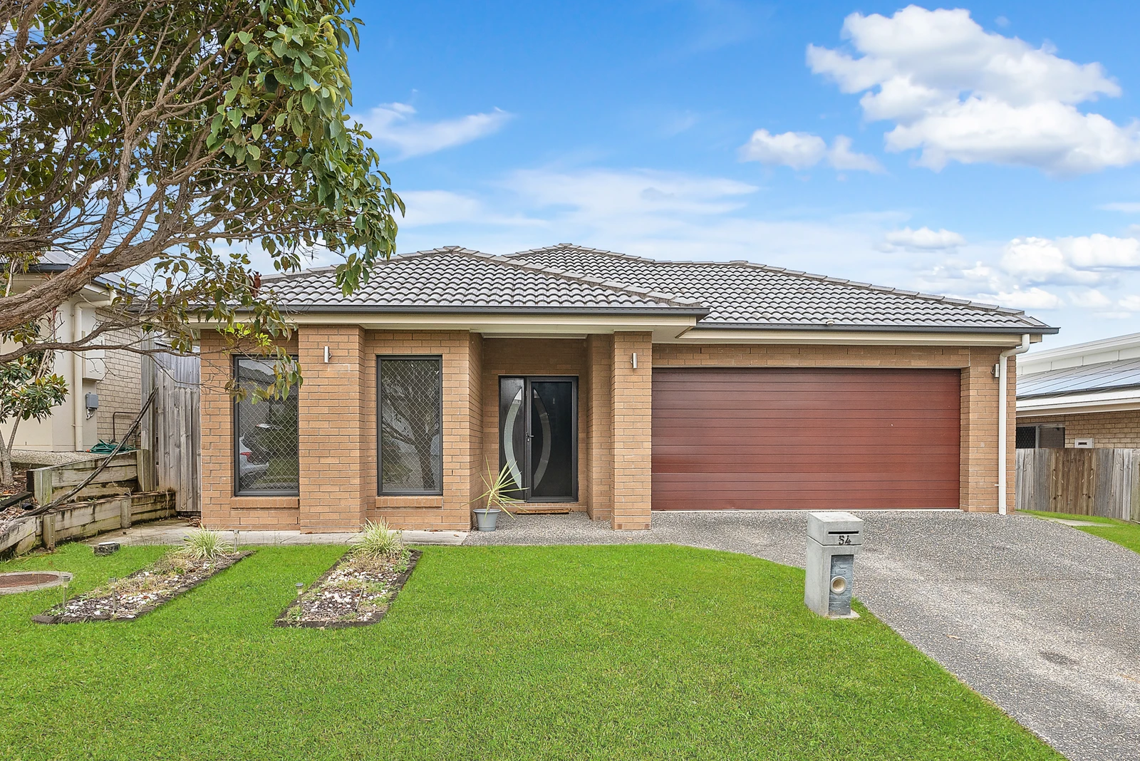 54 Mapleton Drive, North Lakes, QLD 4509