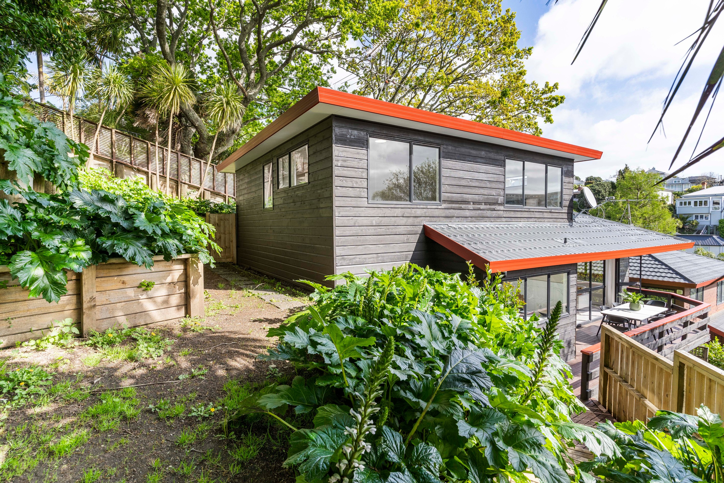 2/82 Bassett Road, Remuera, Auckland City