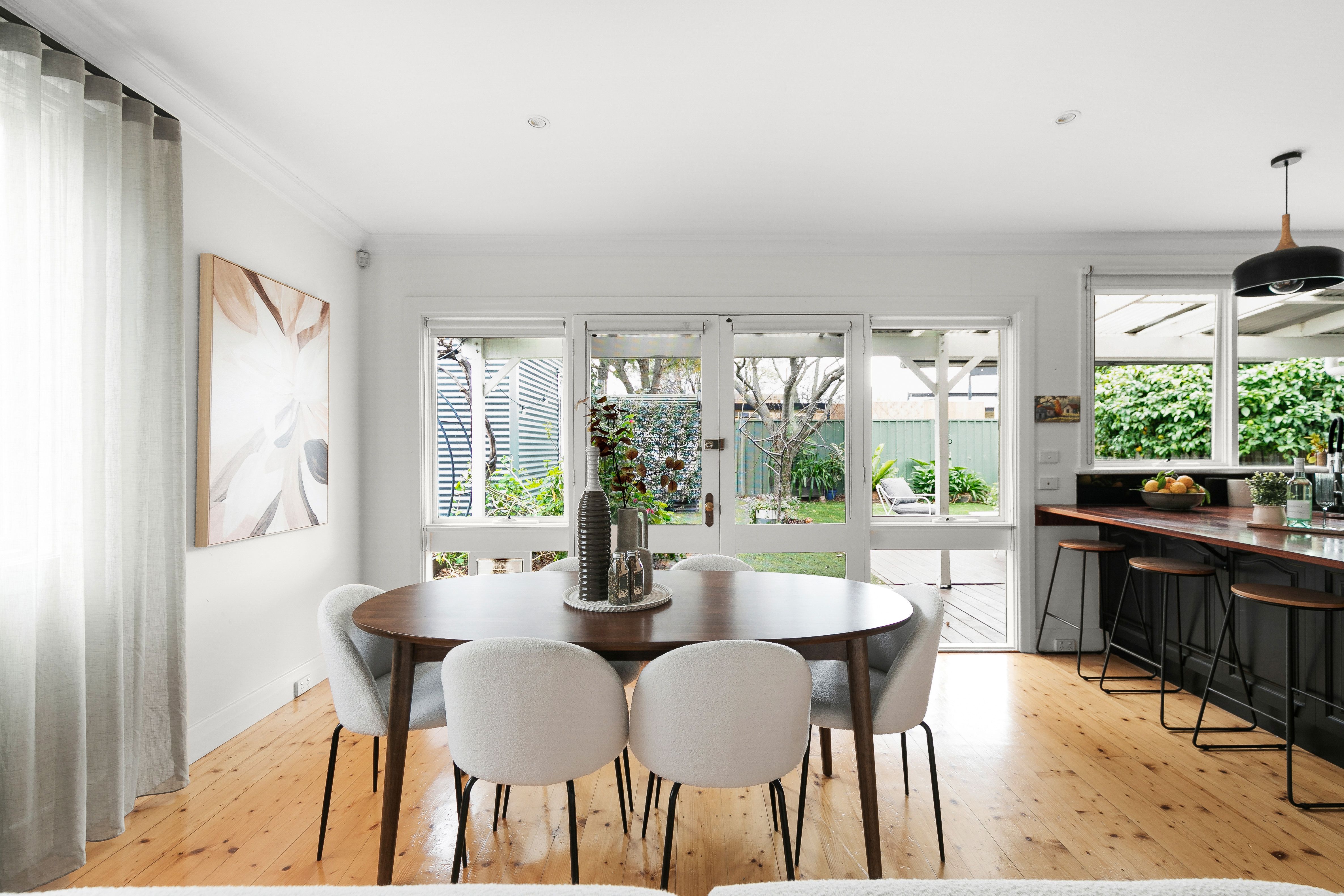 13 Hardwick Street — photo 4 of 18