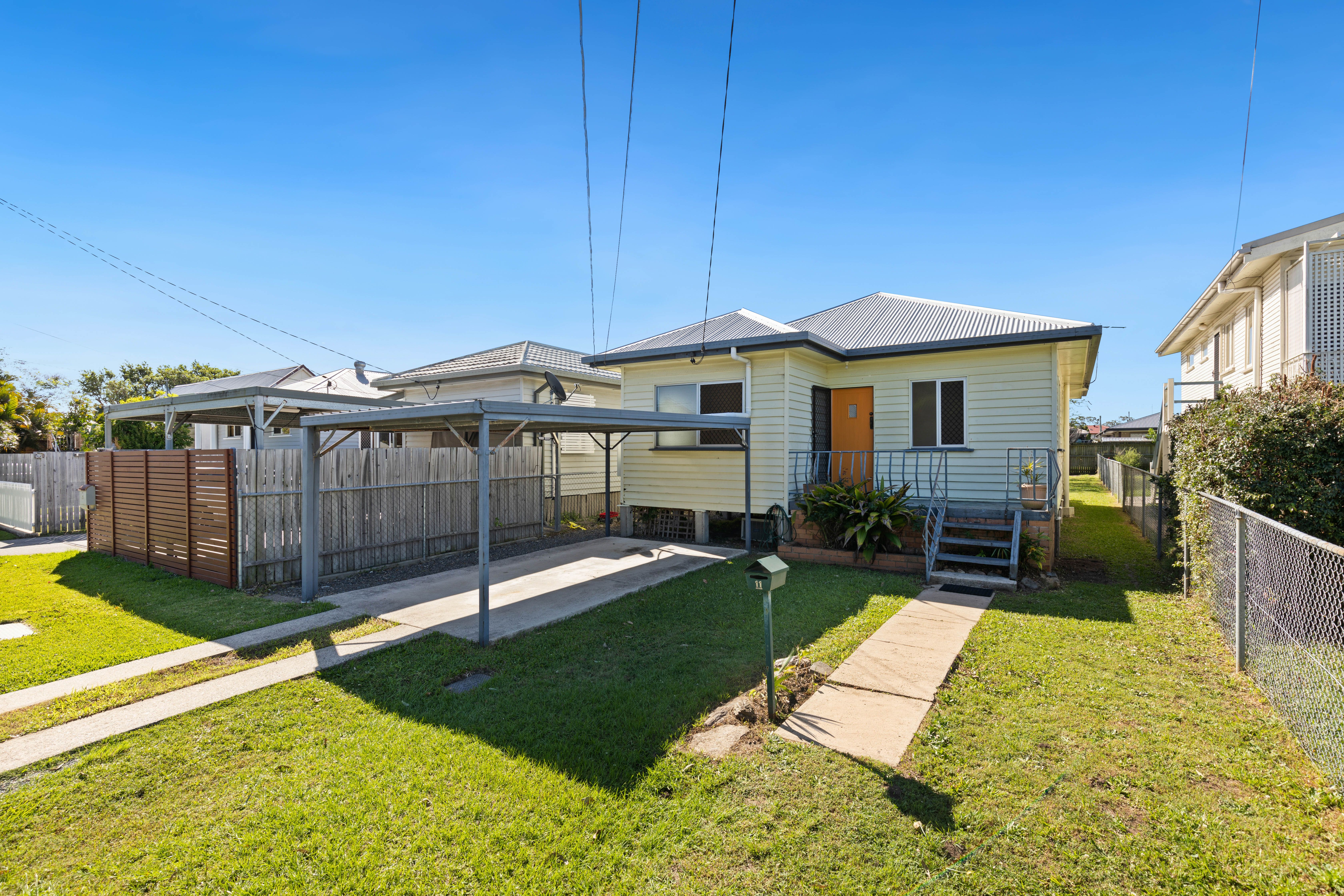 11 Burralong Street, Deagon, QLD 4017