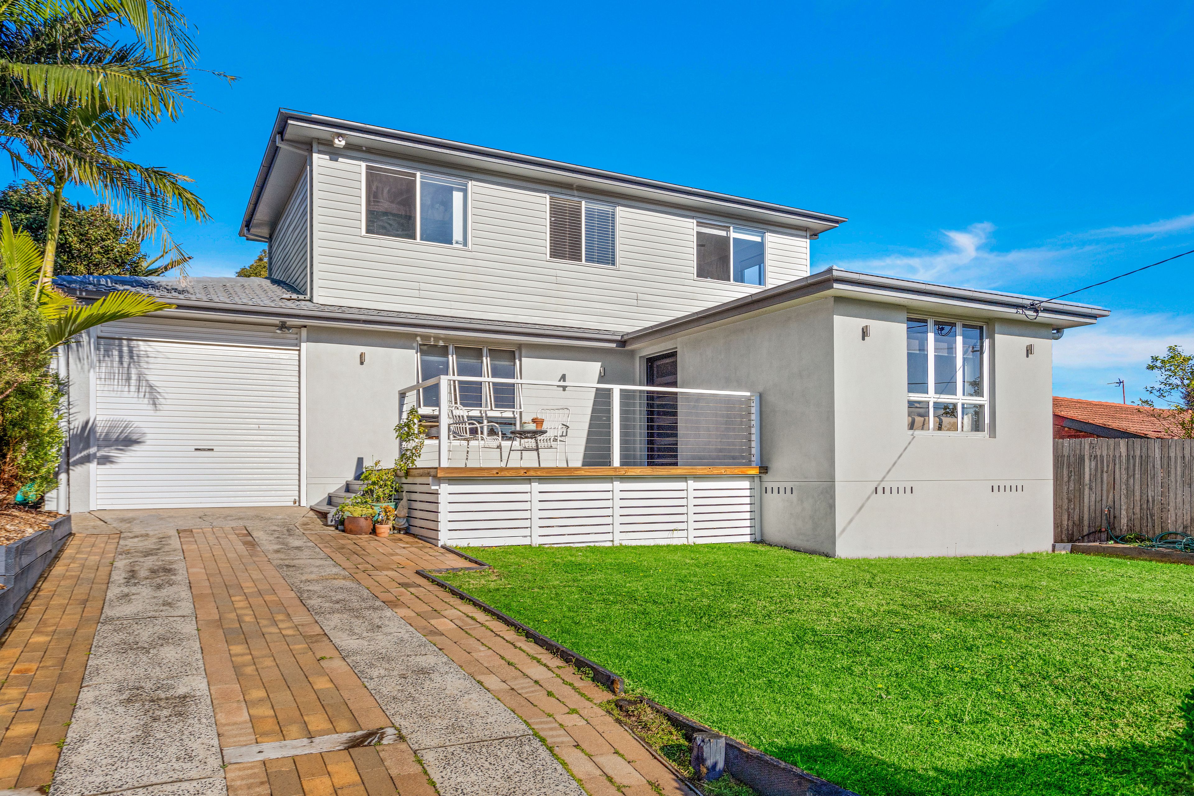 4 Cox Parade, Mount Warrigal, NSW 2528