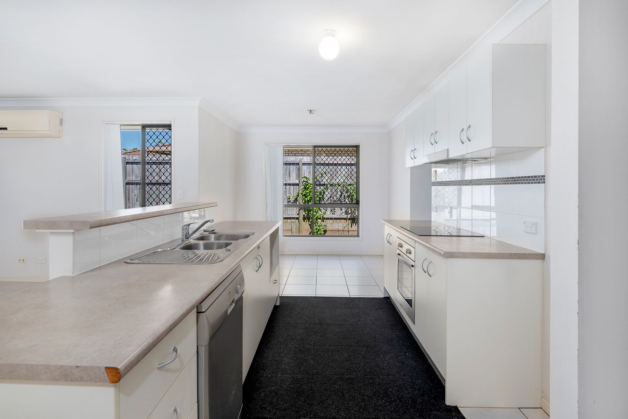 5 Callistemon Street, Heathwood, QLD 4110