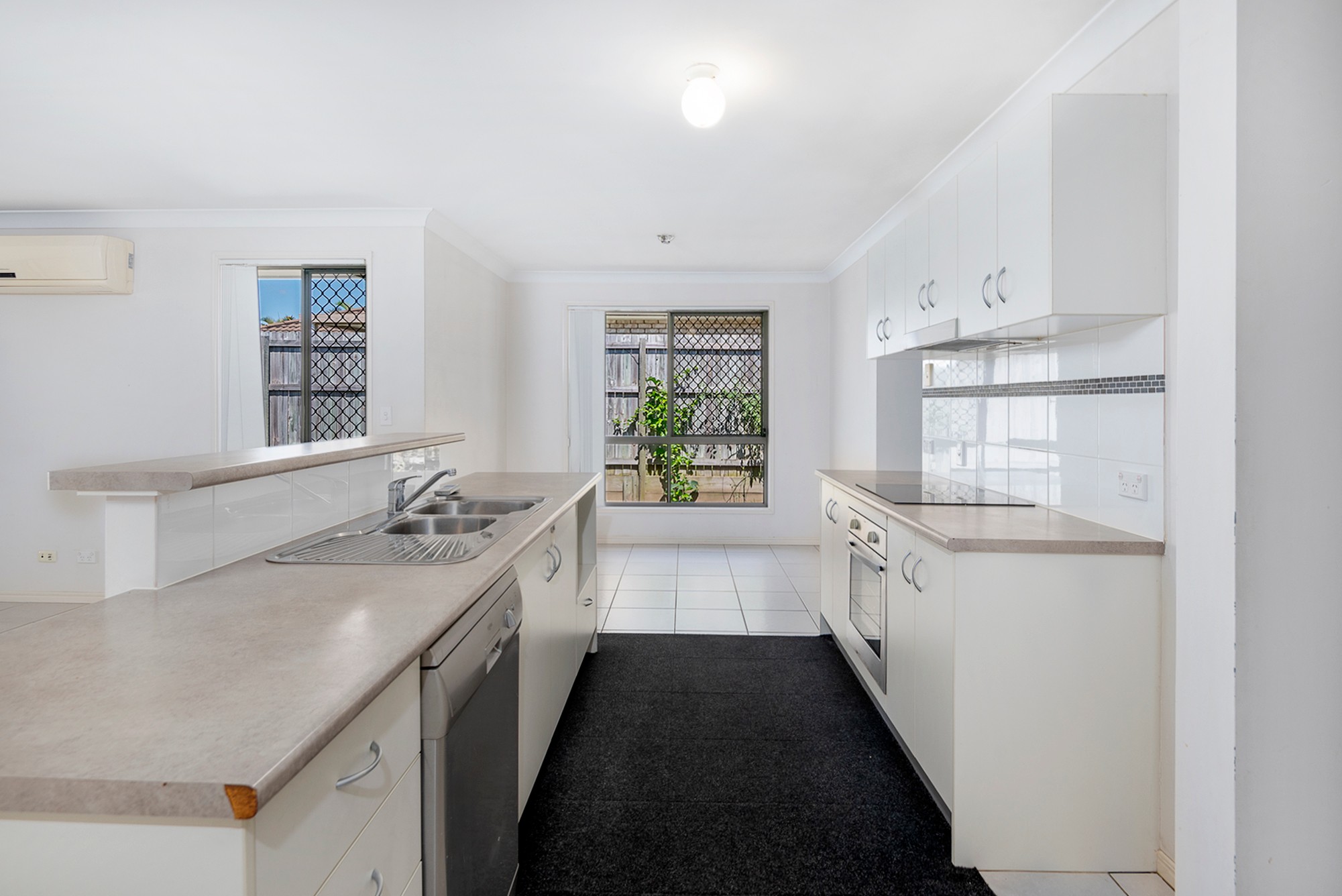 5 Callistemon Street, Heathwood, QLD 4110