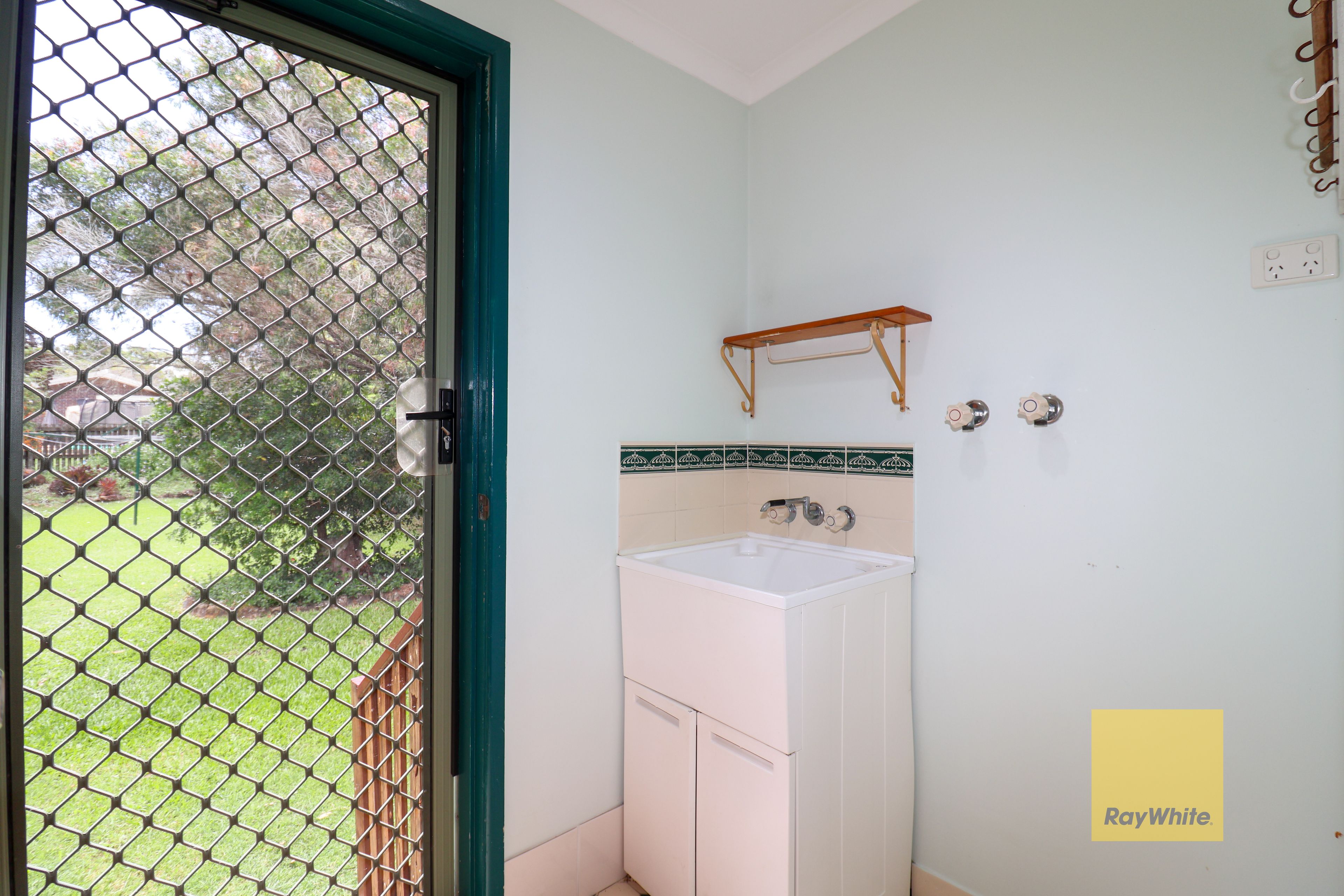 16 Grevillea Avenue — photo 14 of 18