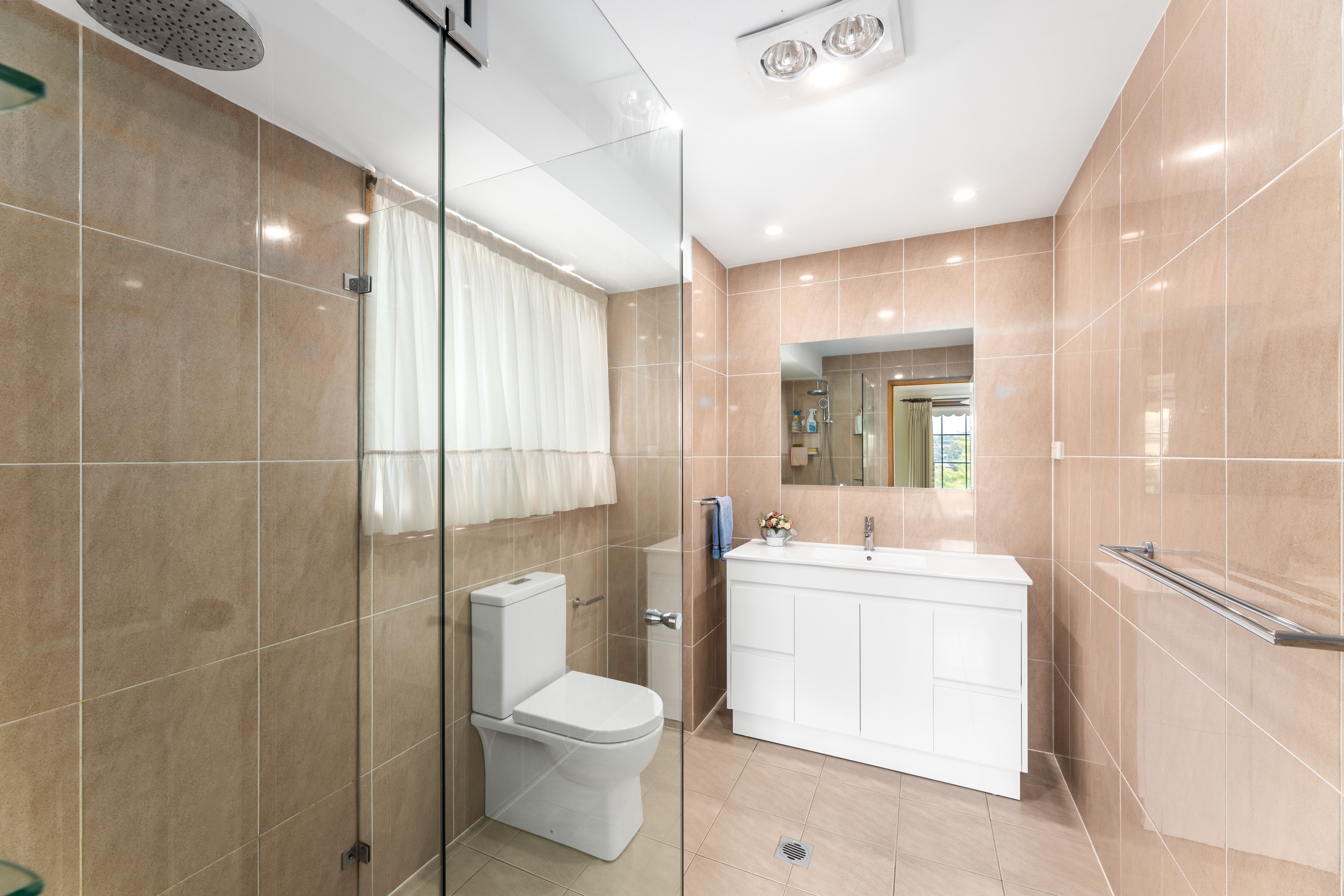 14-tamarind-place-alfords-point-nsw-2234-sold-house-ray-white