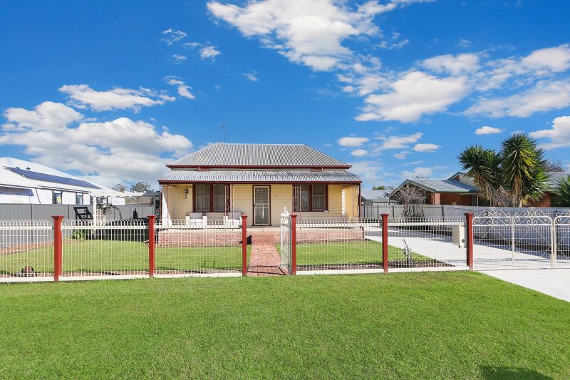 114 Reid Street — photo from Ray White Rural Albury | Wodonga
