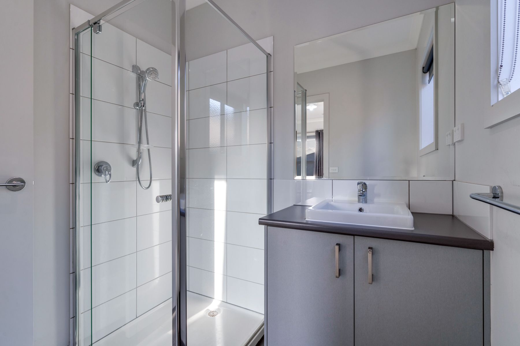 6 Feodora Street — photo 15 of 20