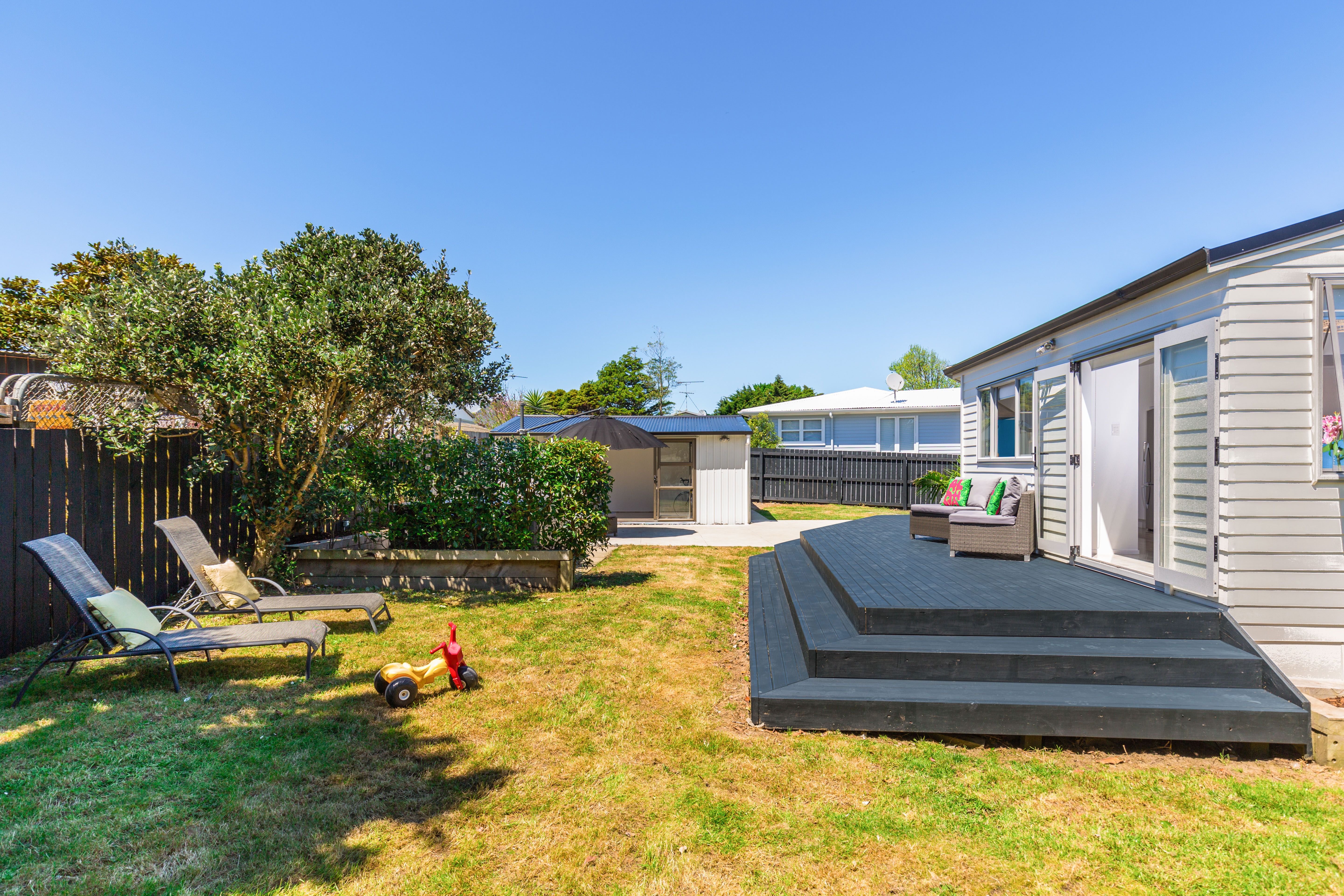 16 Gilpin Place, Beach Haven, North Shore City
