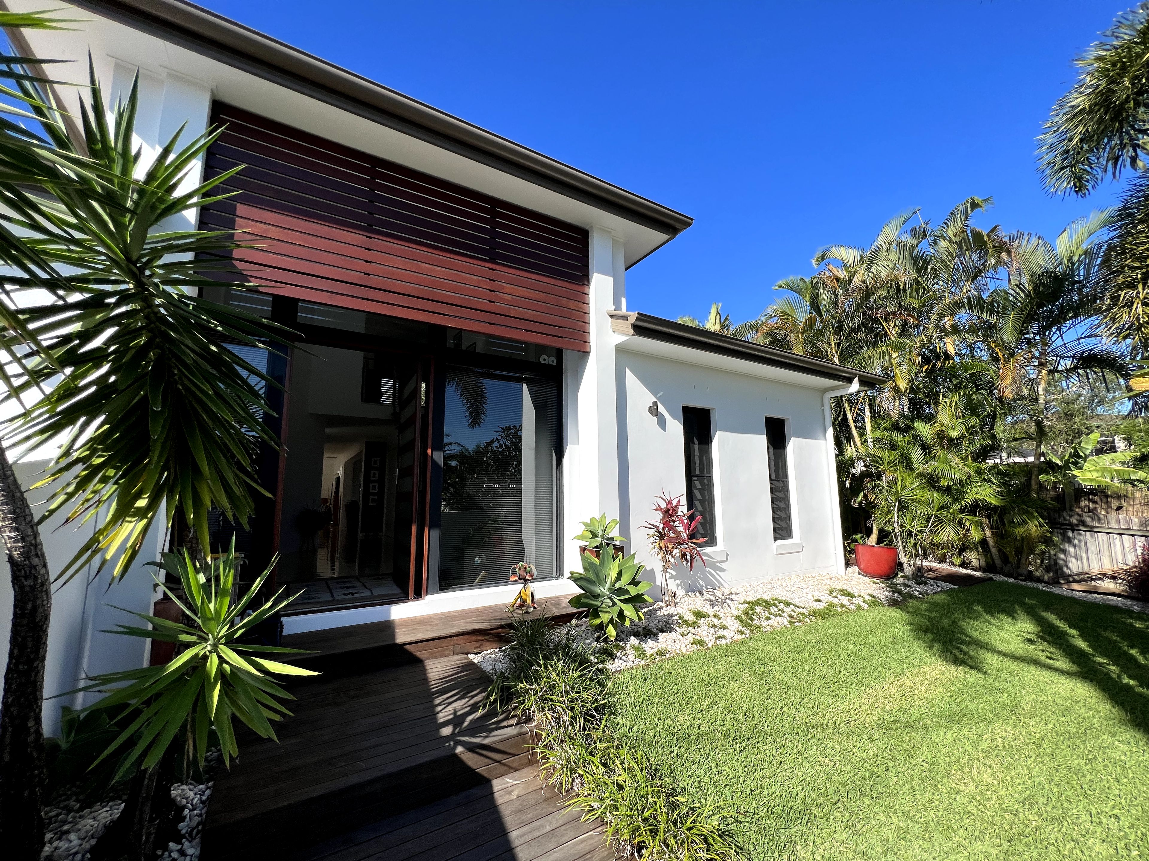 73 Palm Drive, Mooloolaba, QLD 4557