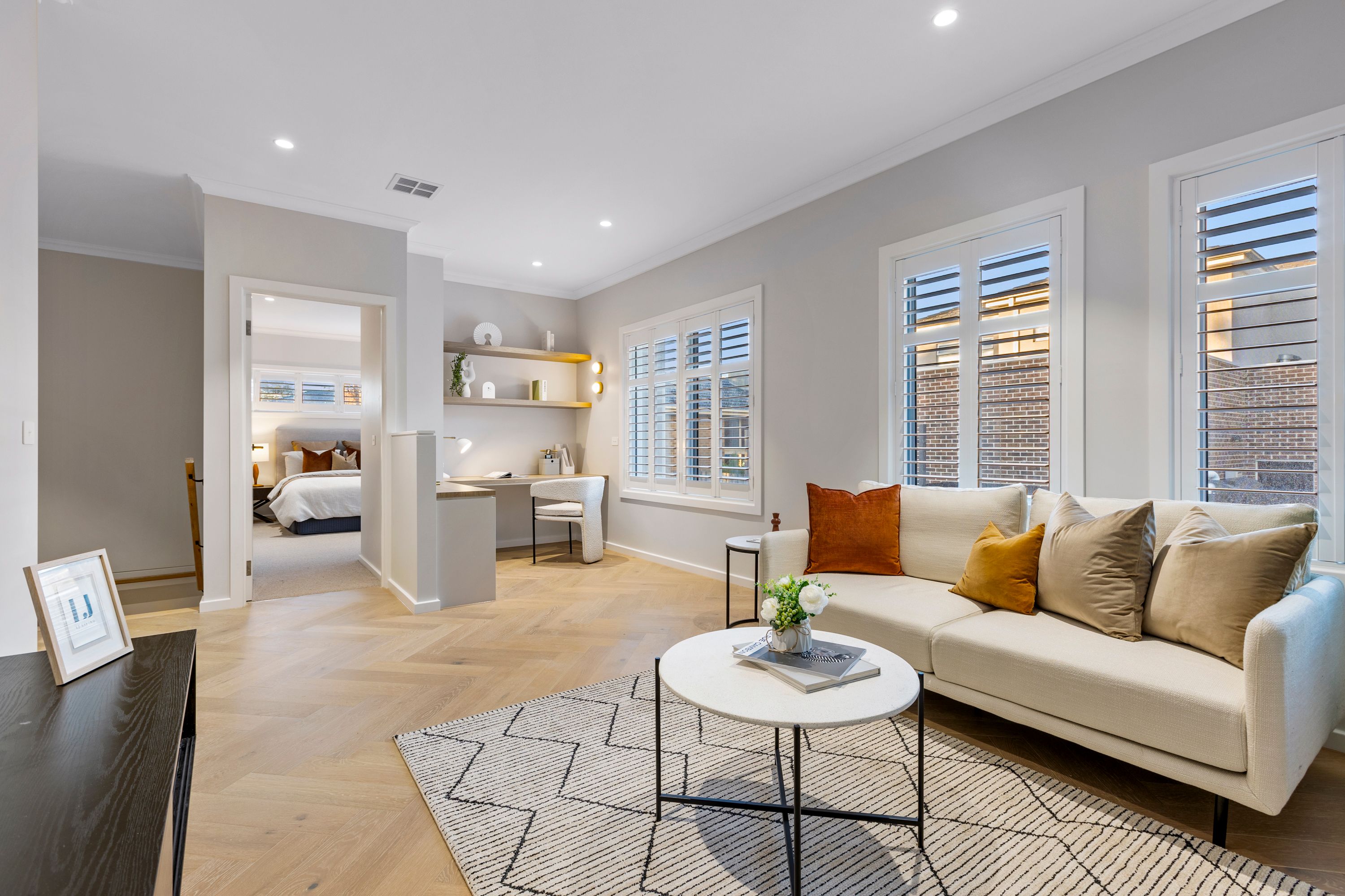 44 Park Lane — photo 10 of 13