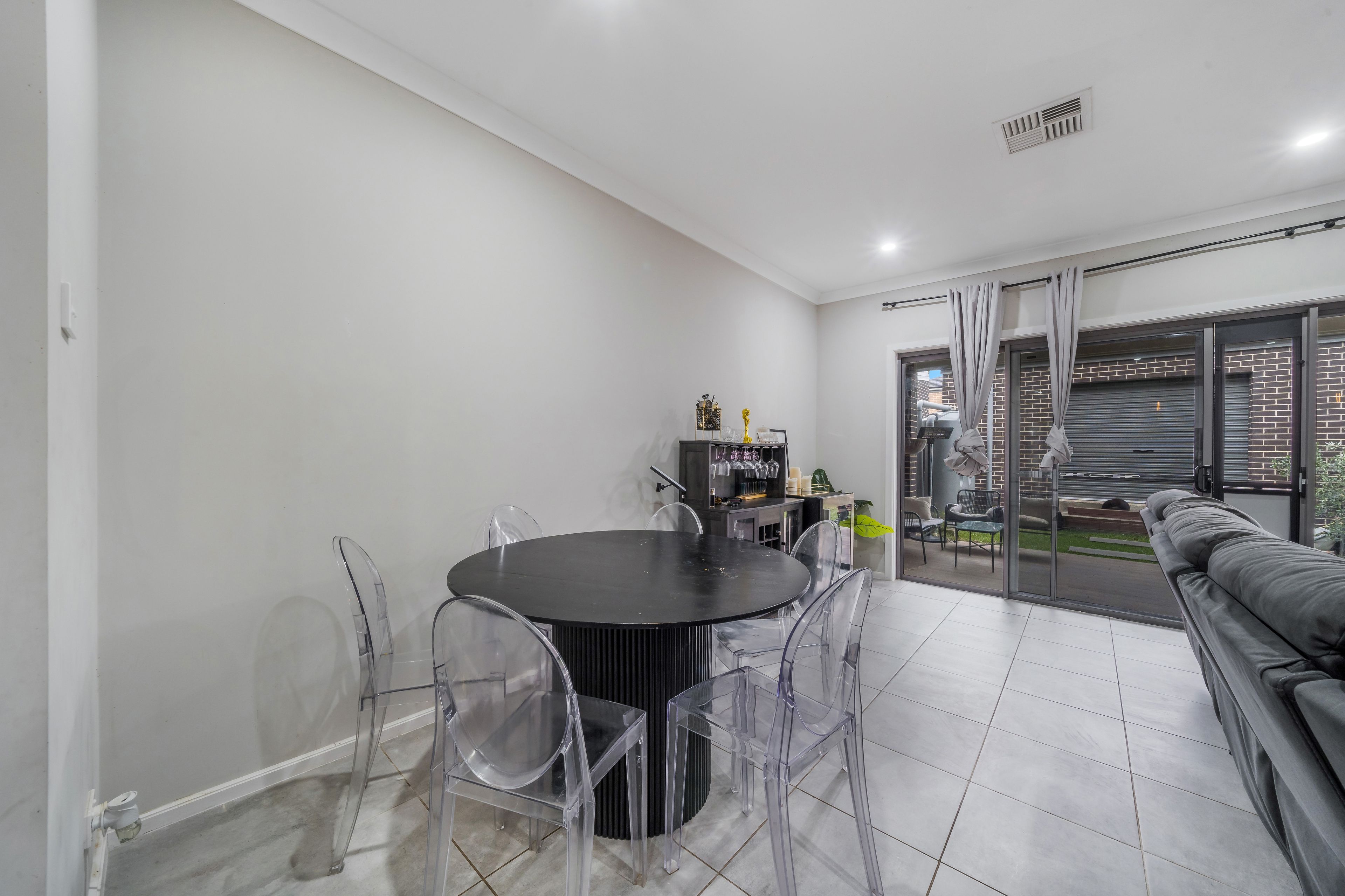 44 Connemara Street — photo 5 of 19