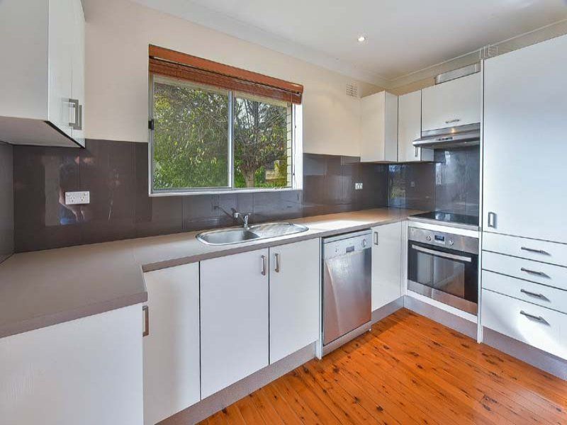 26 Manooka Crescent — photo 10 of 13