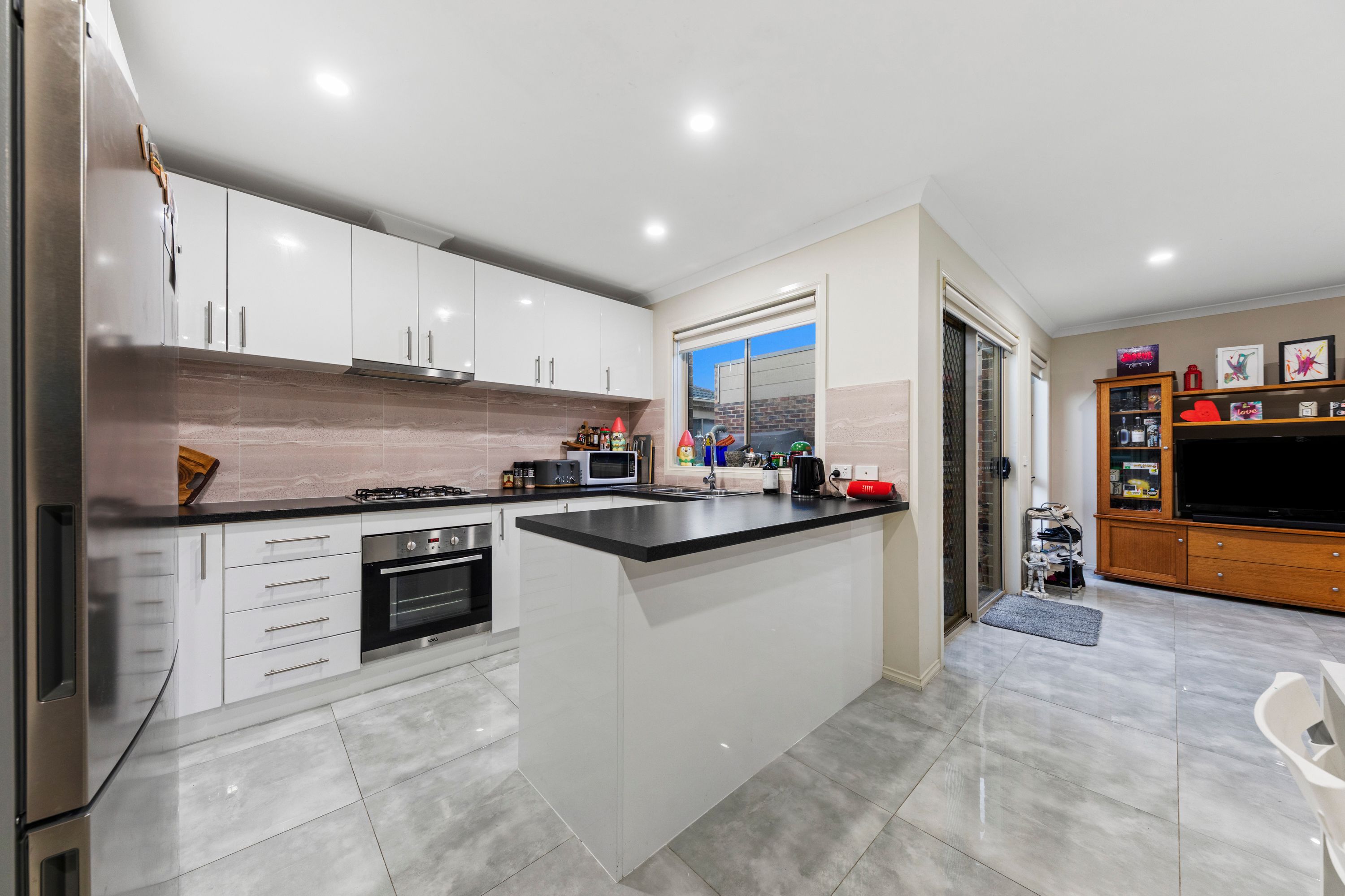 2/12 John Street, Pakenham, VIC 3810