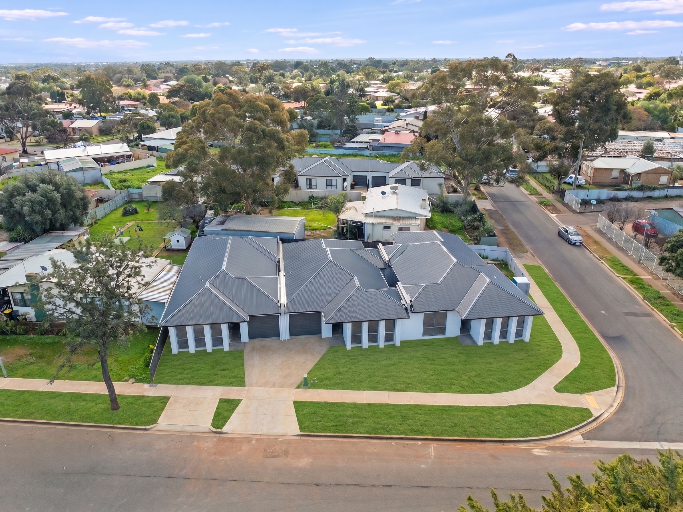 31 Whitsbury Road — photo 3 of 11