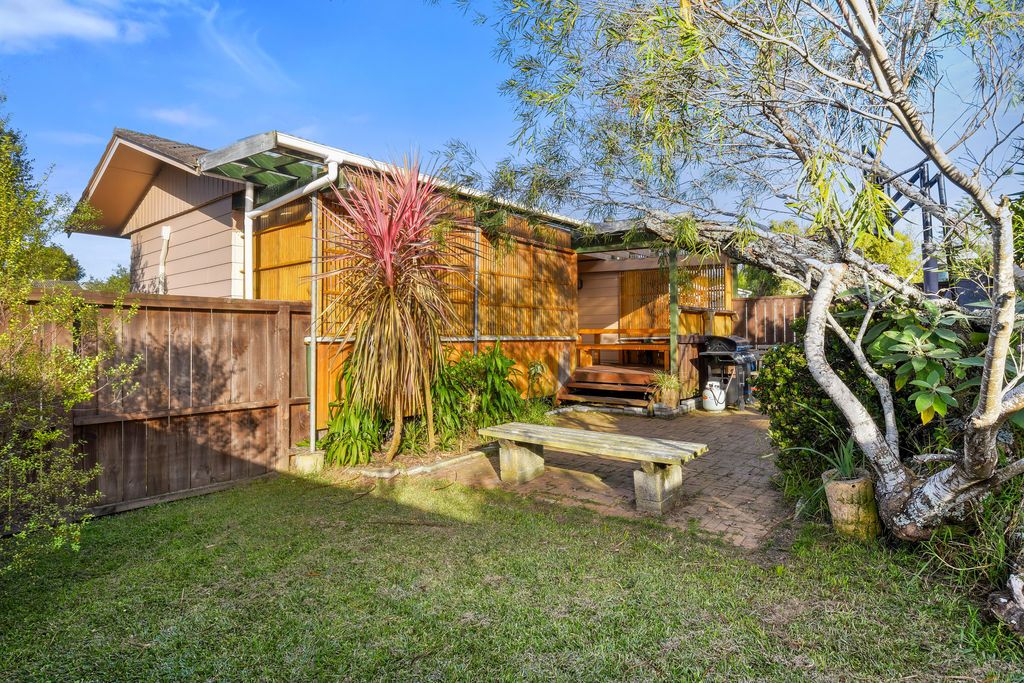 11 Fairdale Place, Birkdale, North Shore City