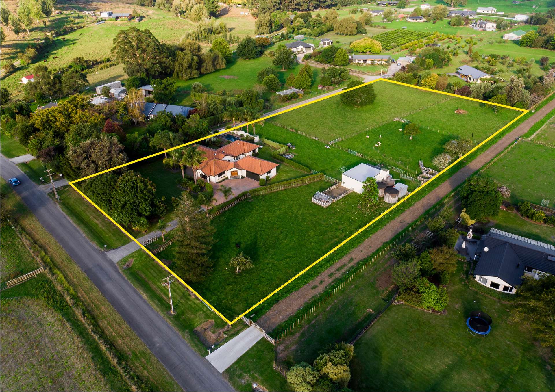 100 Maclaurin Road, Makauri, Gisborne District Real Estate Ray