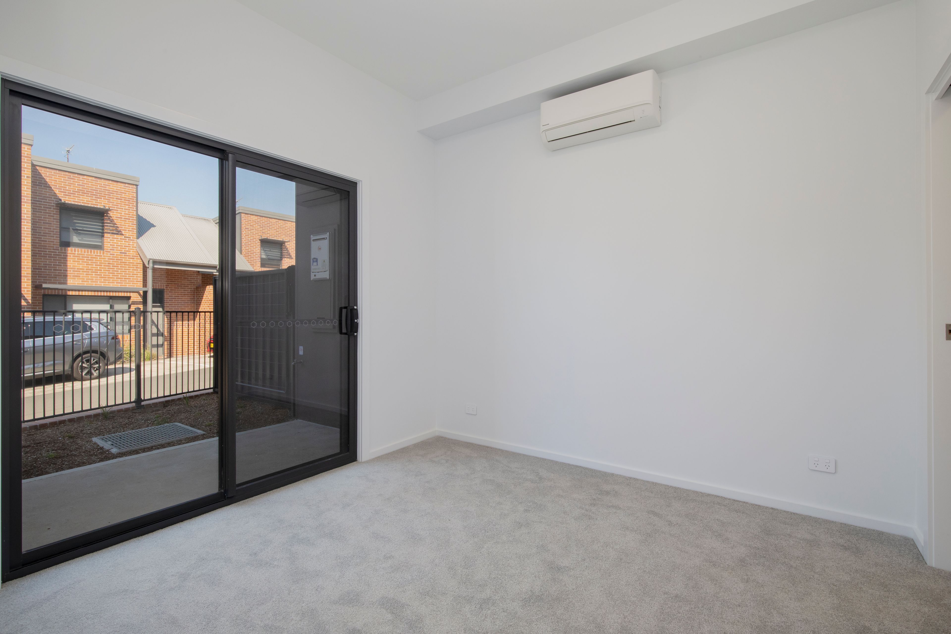 3/2 Corymbia Way — photo 7 of 16