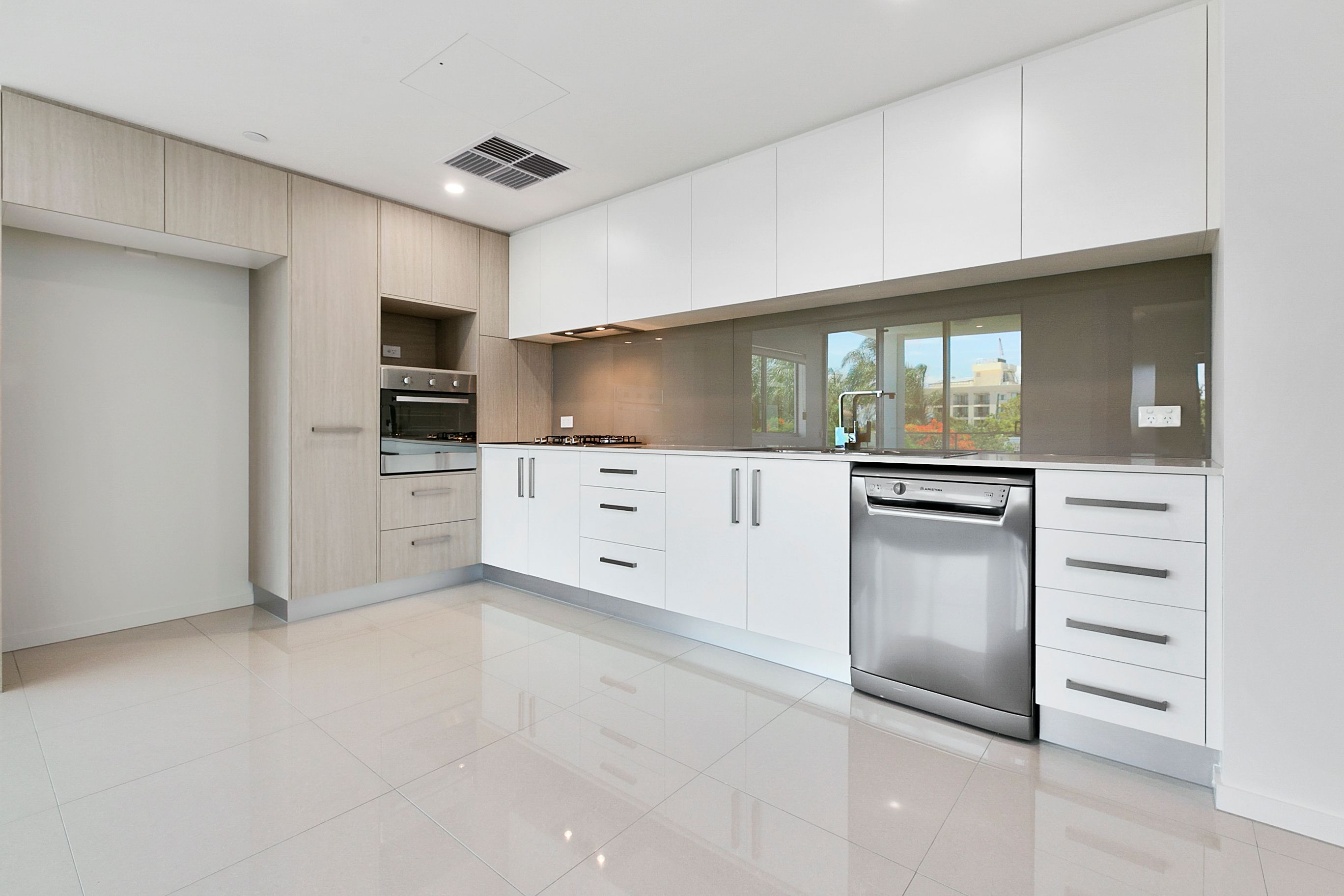 17/27 Manning Street — photo from Ray White Toowong | Chapel Hill