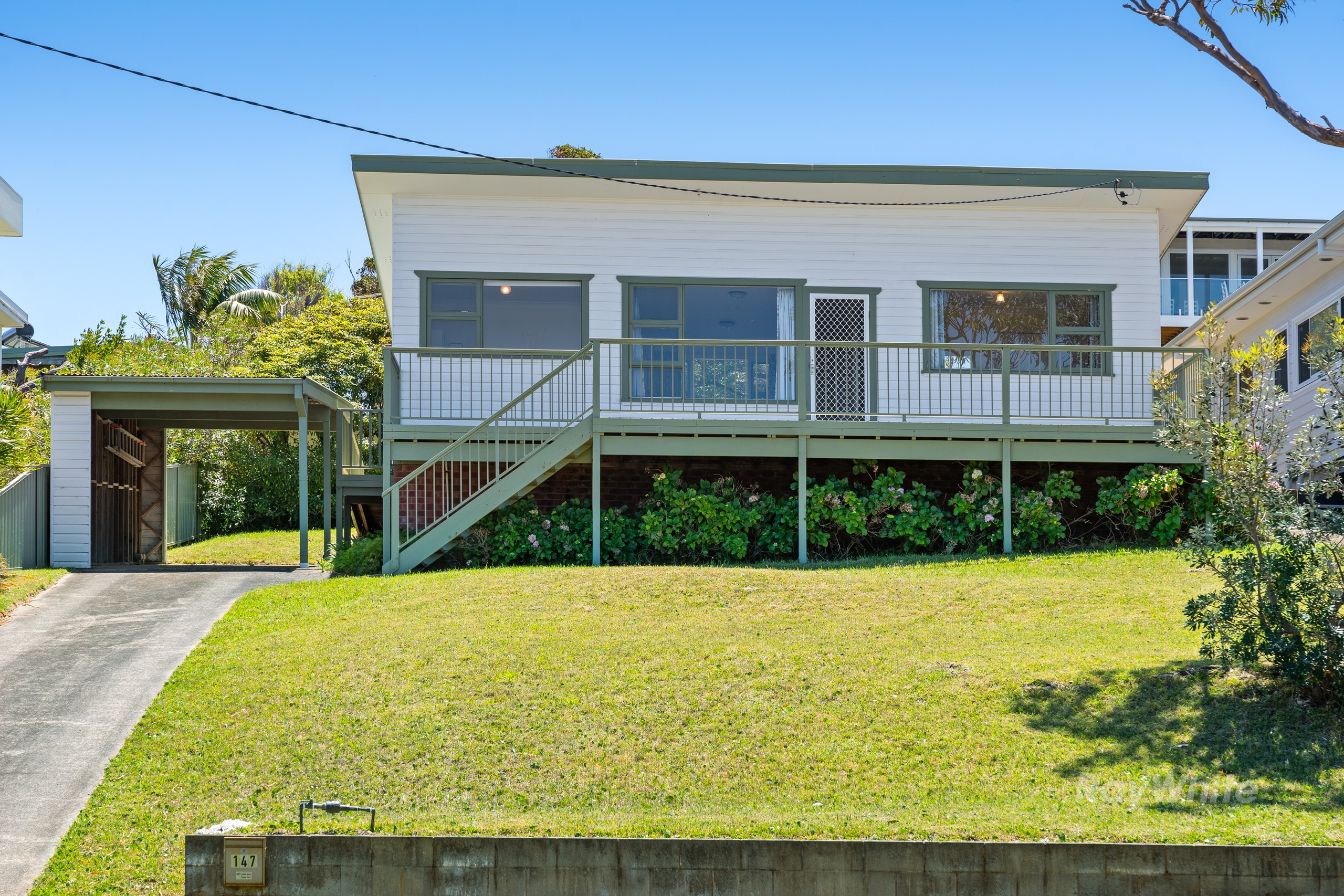 147 Mitchell Parade, Mollymook Beach, NSW 2539