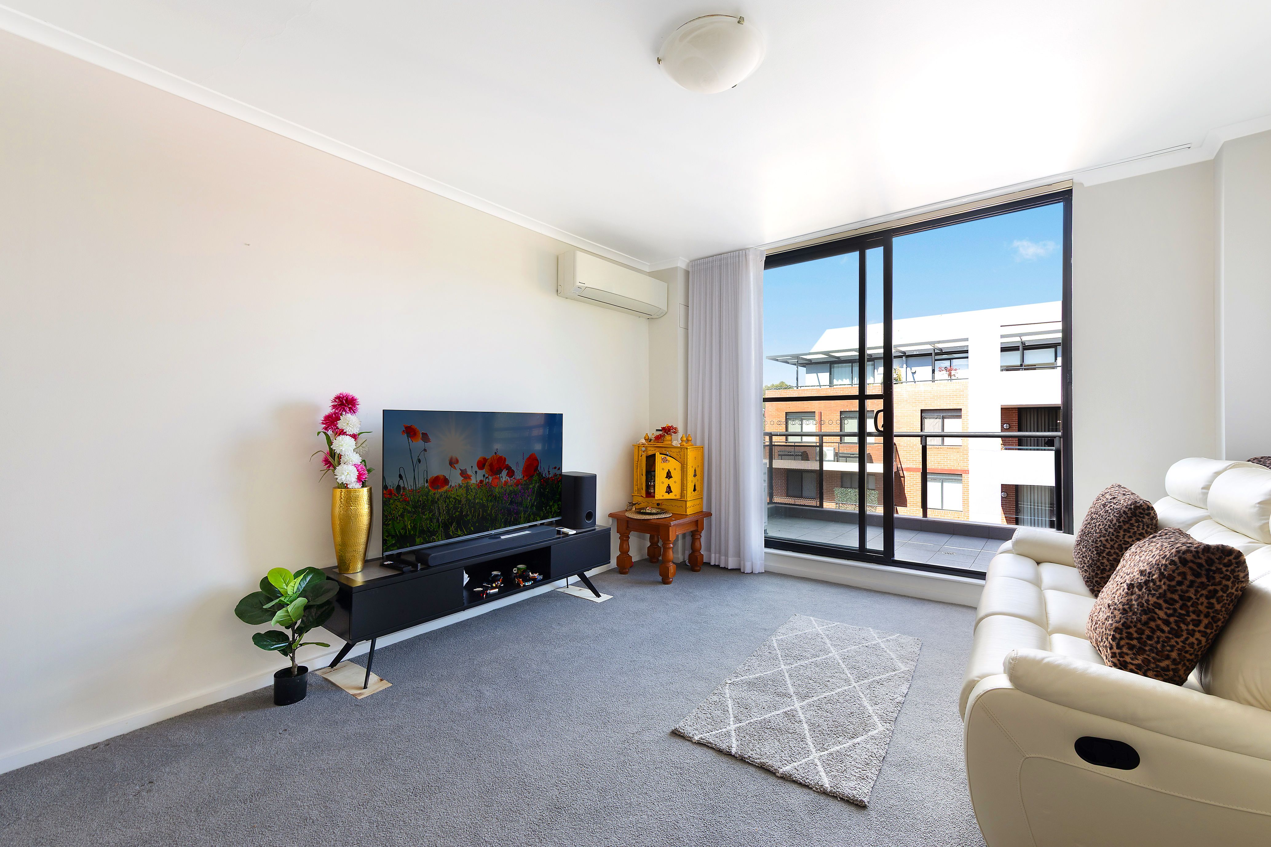 2707/32-36 Orara Street — photo from Ray White Upper North Shore