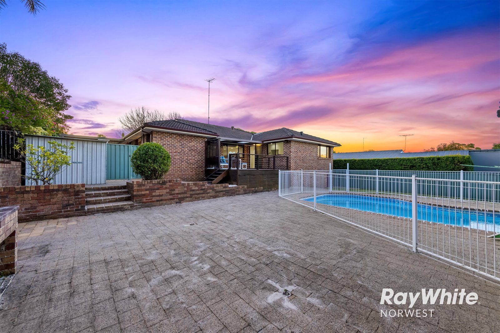1 Wychwood Place, Castle Hill, NSW 2154